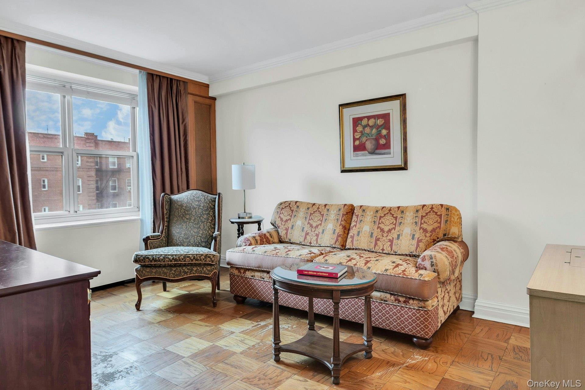 #12 photo, 110-11 Queens Boulevard, फॉरेस्ट हिल्स Forest Hills , NY 11375