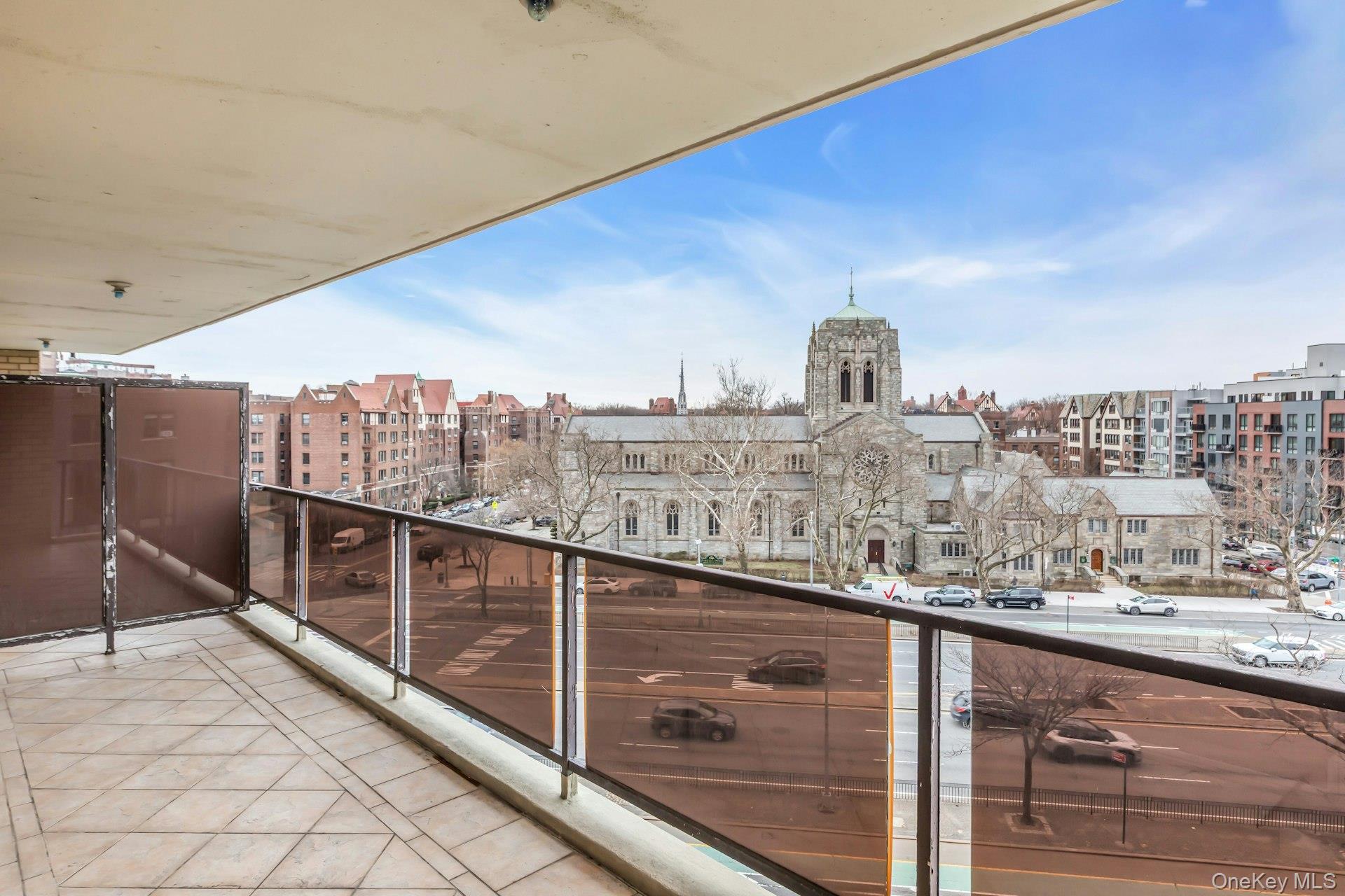 #14 photo, 110-11 Queens Boulevard, फॉरेस्ट हिल्स Forest Hills , NY 11375