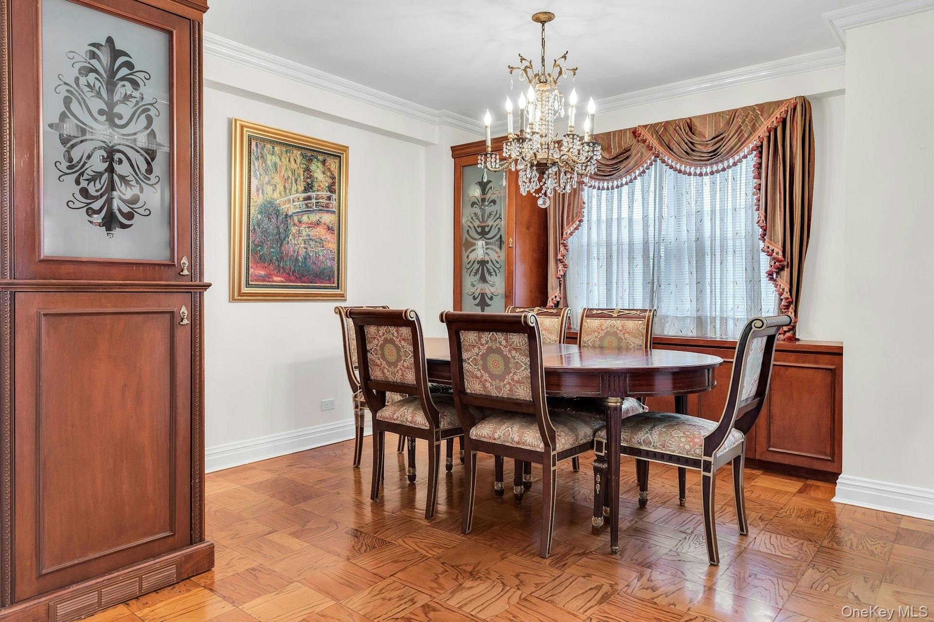 #4 photo, 110-11 Queens Boulevard, फॉरेस्ट हिल्स Forest Hills , NY 11375