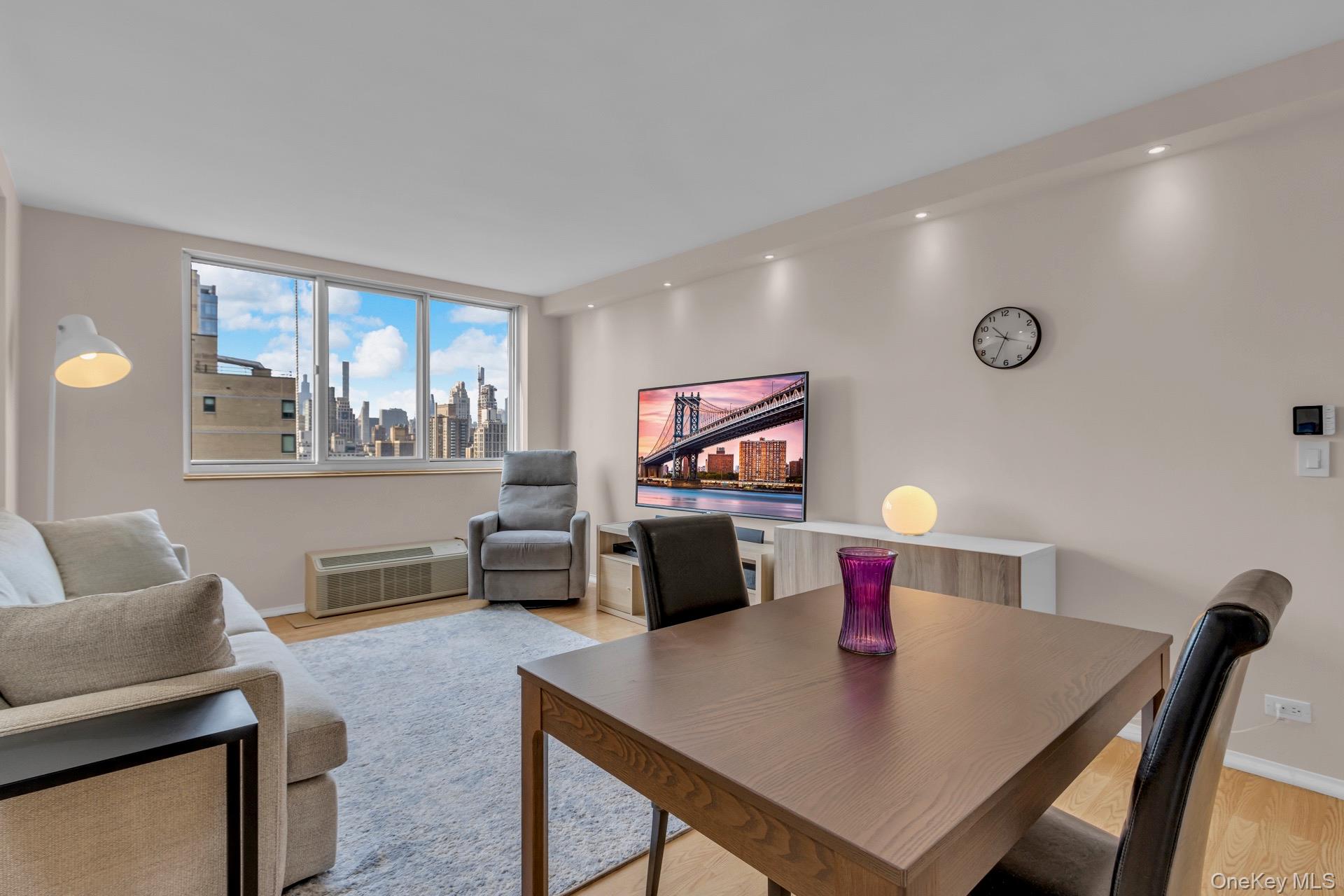 #13 photo, 345 E 93rd Street, ম্যানহাটন New York (Manhattan) , NY 10128