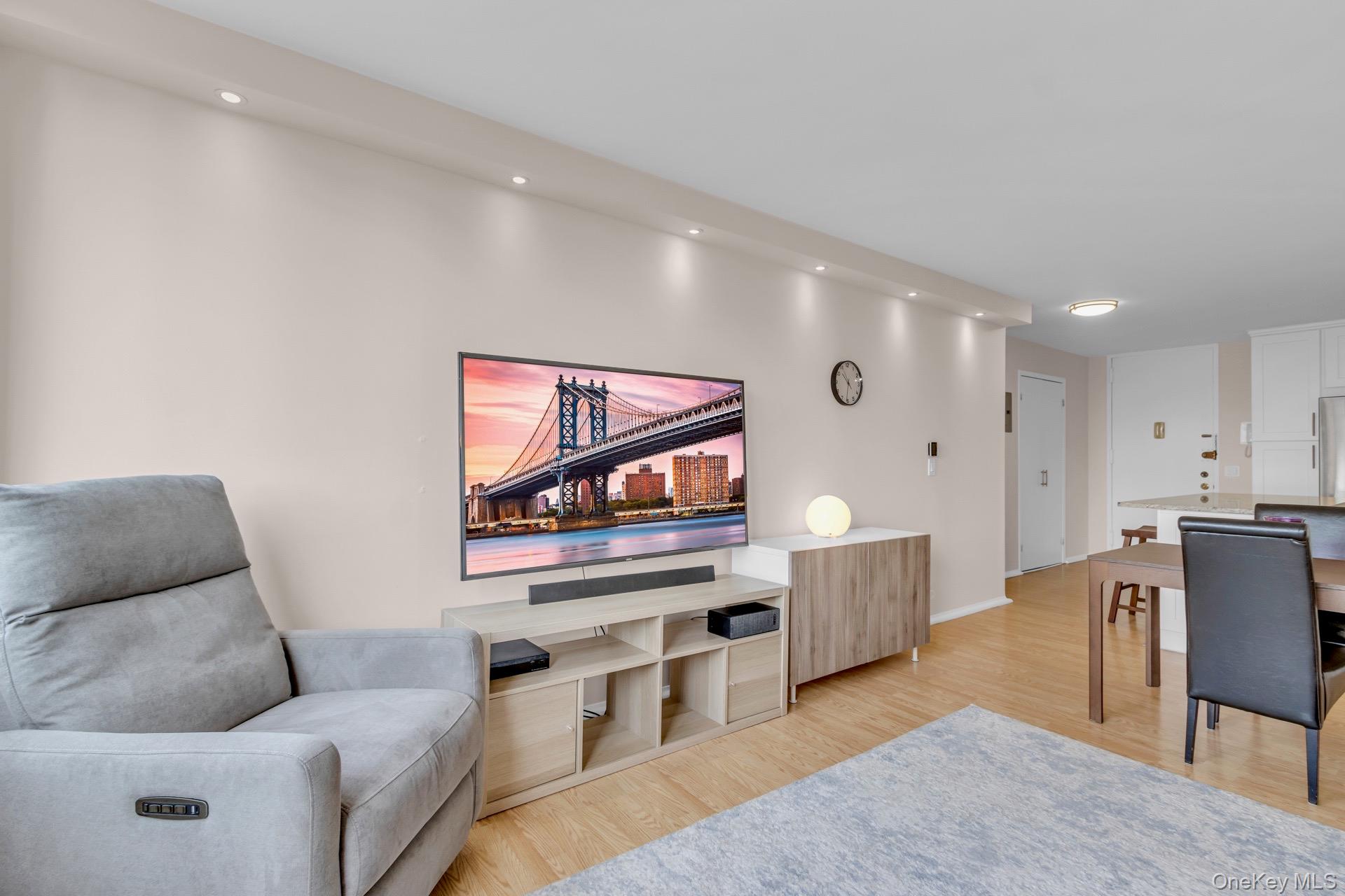 #14 photo, 345 E 93rd Street, ম্যানহাটন New York (Manhattan) , NY 10128