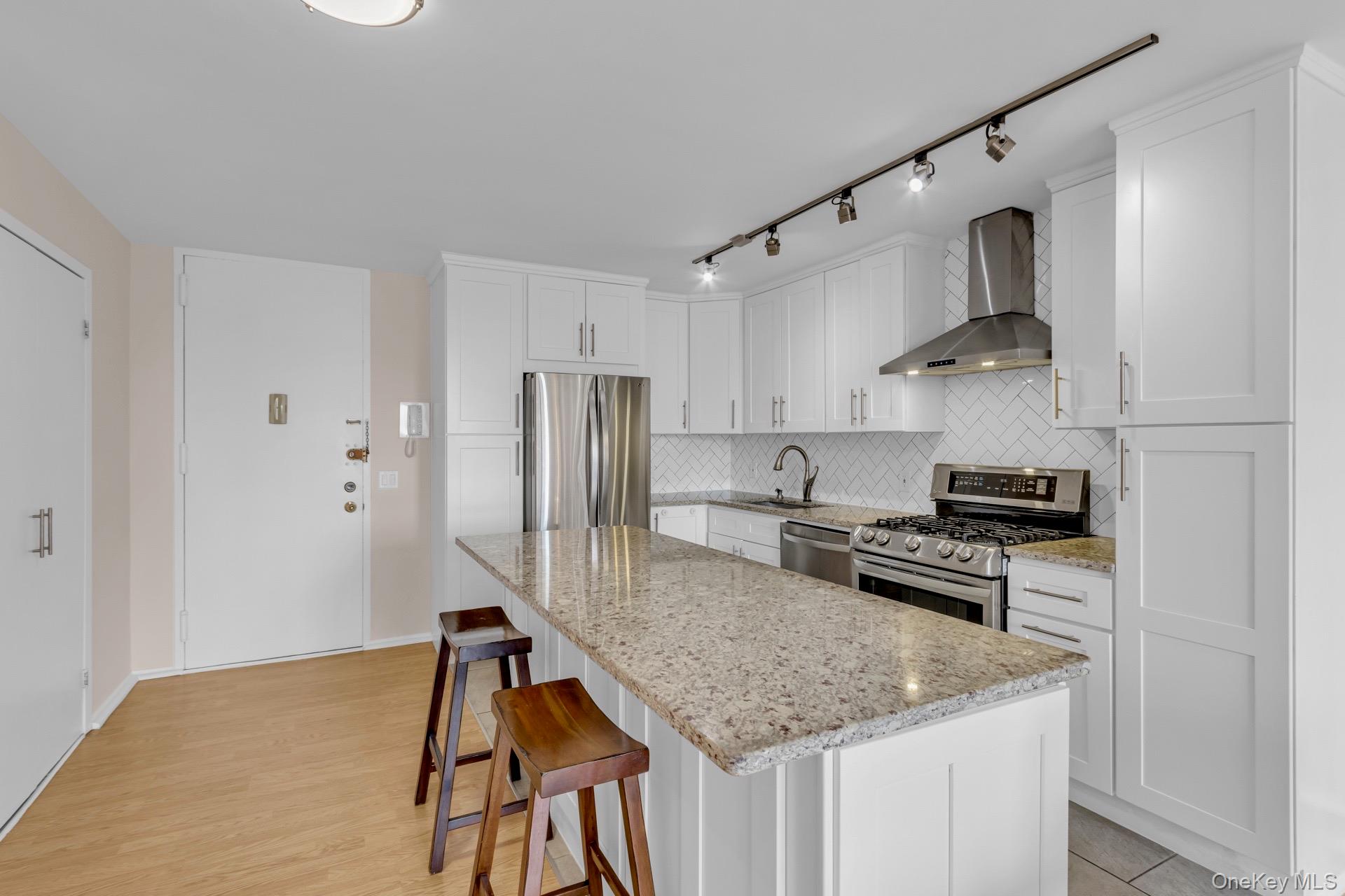 #6 photo, 345 E 93rd Street, ম্যানহাটন New York (Manhattan) , NY 10128