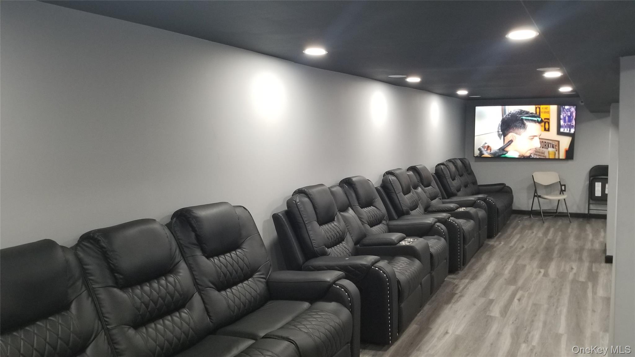 #4 photo, 122-14 Sutphin Blvd, Jamaica , NY 11434