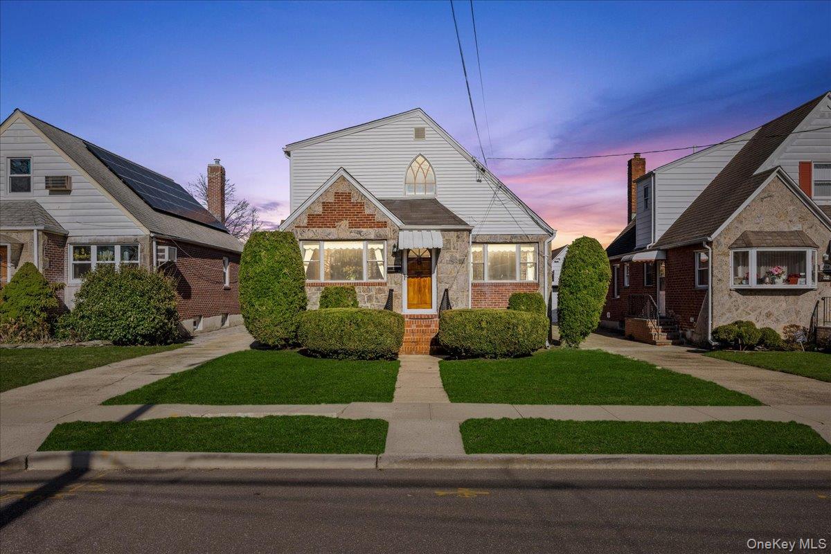 #1 photo, 214 Central Boulevard, Нассау ‖ New Hyde Park , NY 11040