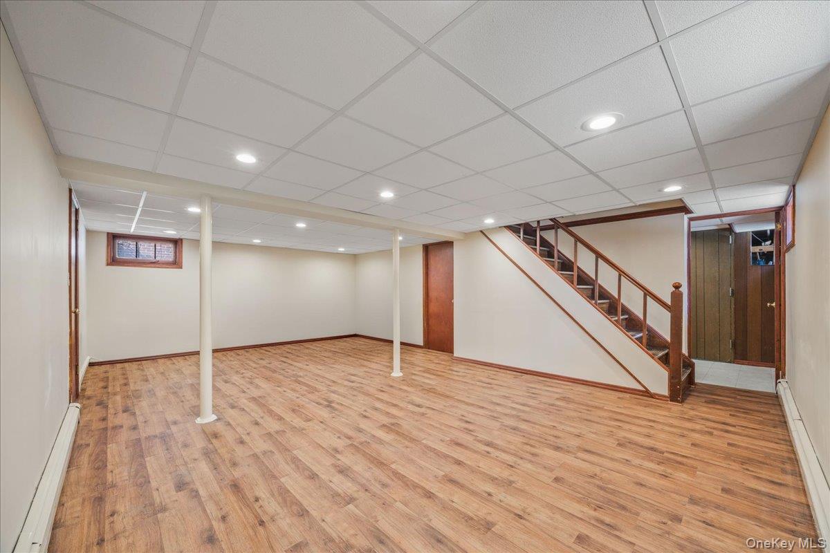 #18 photo, 214 Central Boulevard, Нассау ‖ New Hyde Park , NY 11040