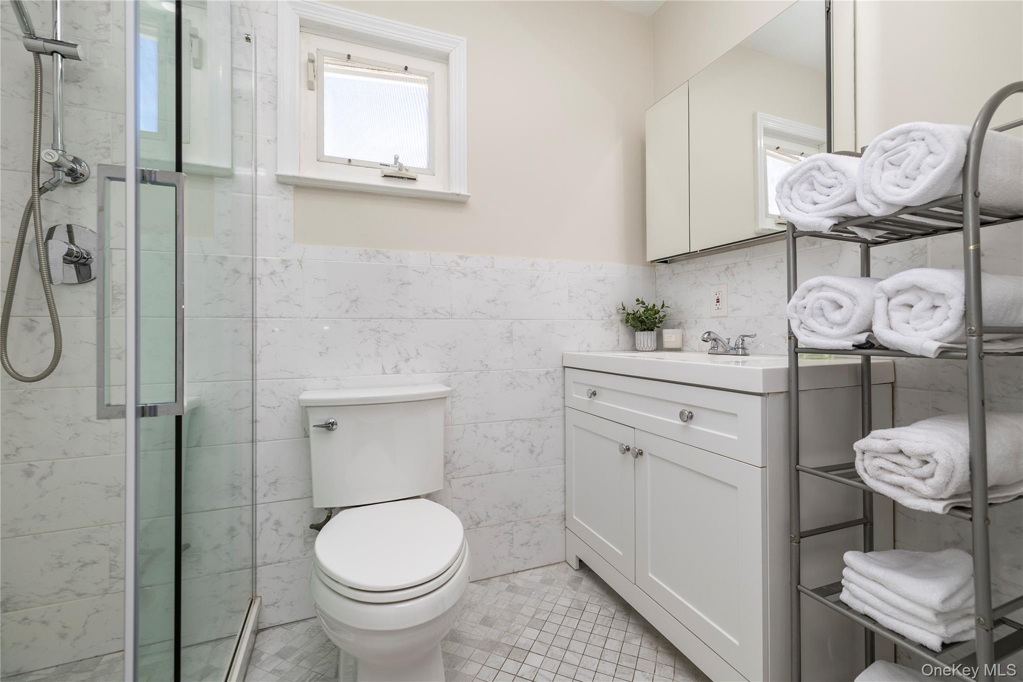 #17 photo, 3930 Jane Lane, নাসাউ কাউন্টি Oceanside , NY 11572