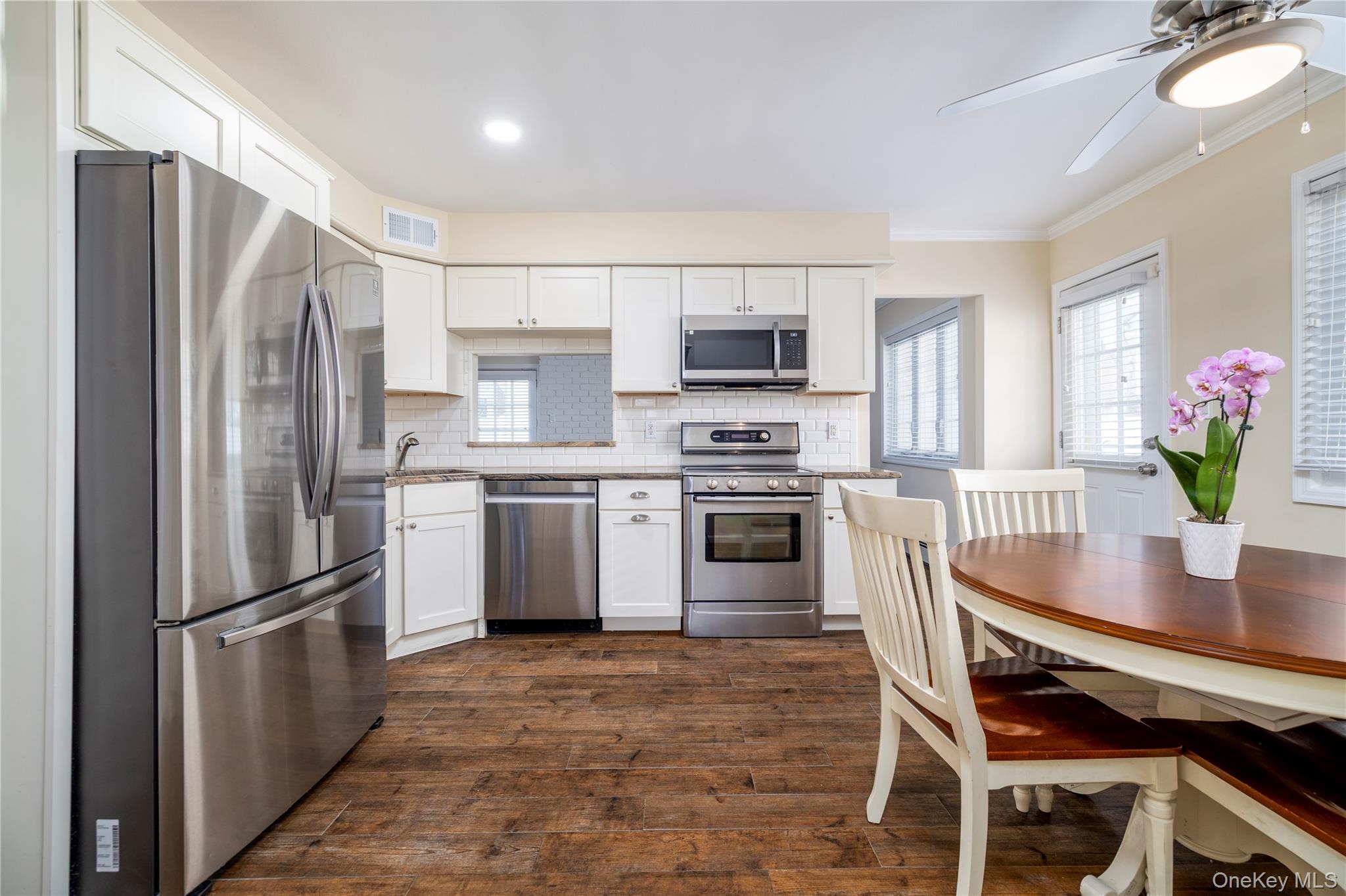 #6 photo, 3930 Jane Lane, নাসাউ কাউন্টি Oceanside , NY 11572