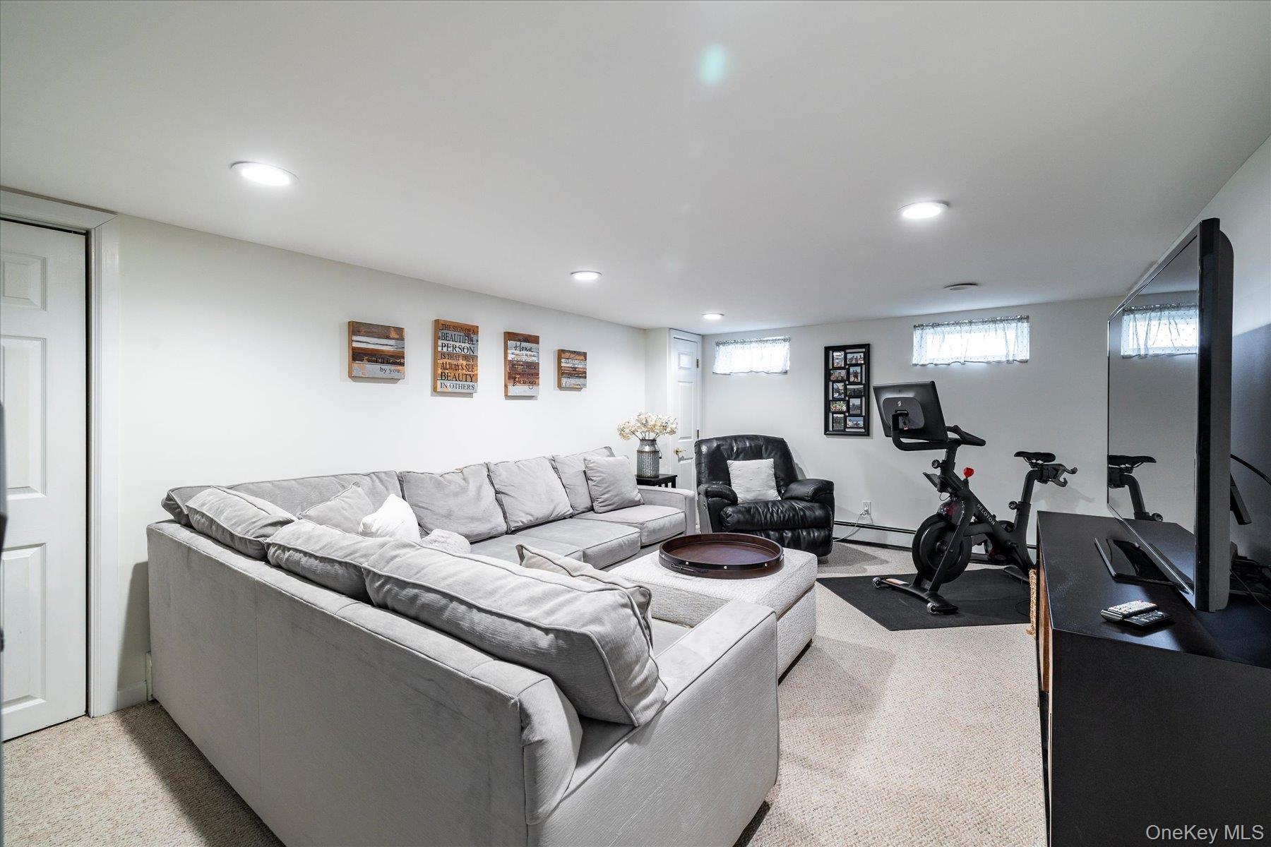 #15 photo, 3643 Woodward Avenue, নাসাউ কাউন্টি Seaford , NY 11783