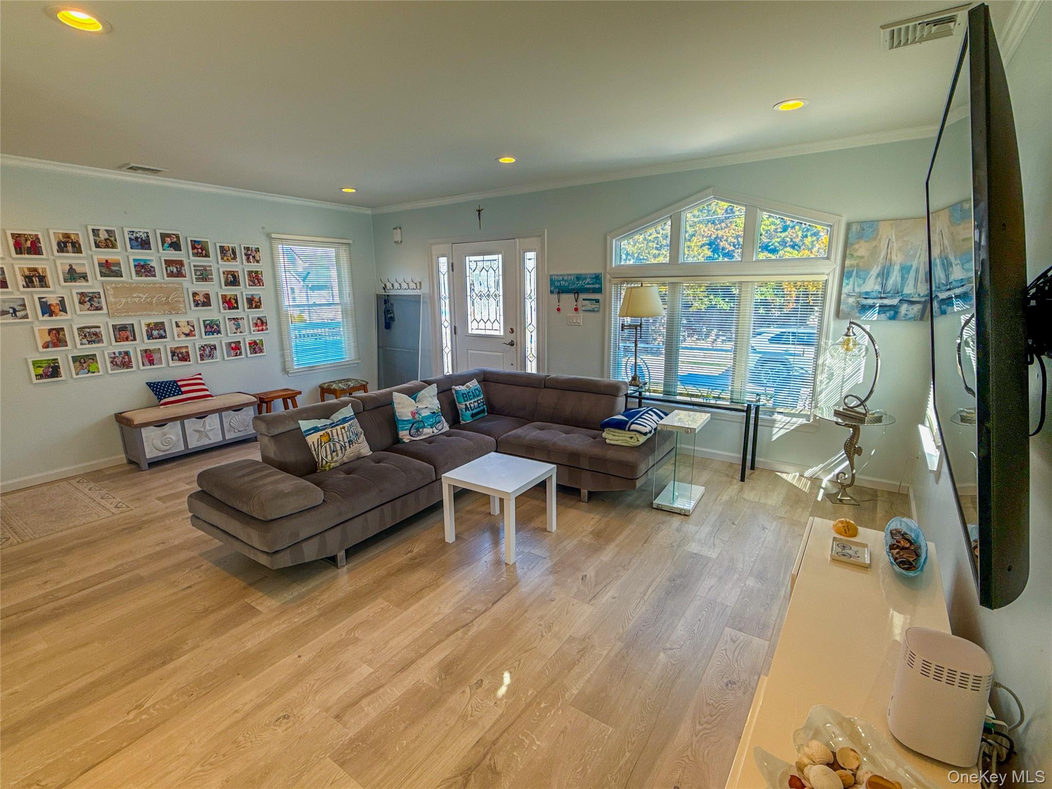 #6 photo, 97 Cedarhurst Avenue, Point Lookout , NY 11569