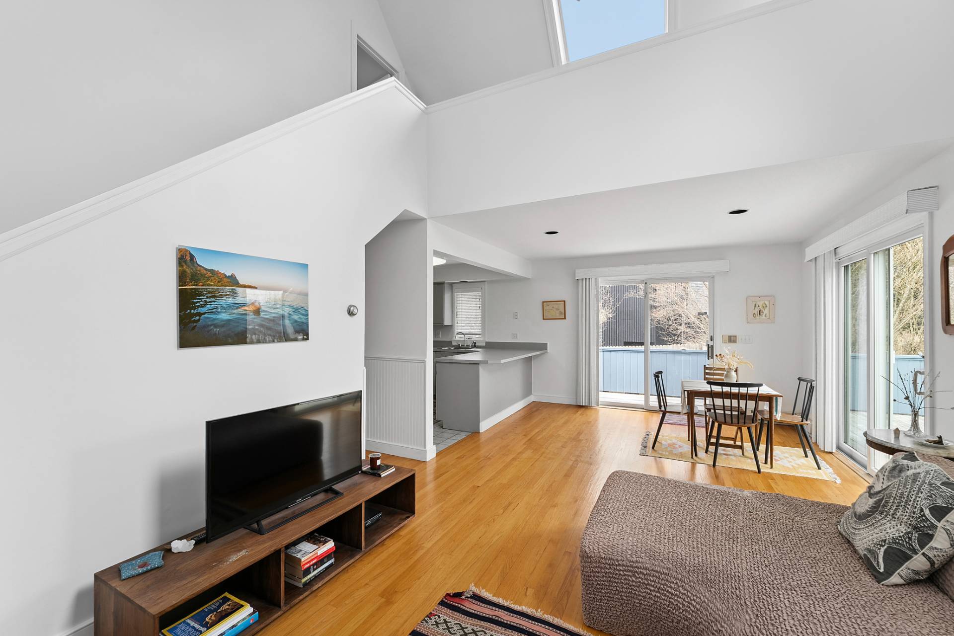 #4 photo, 33  Agnew Avenue, Саффолк ‖ Montauk , NY 11954