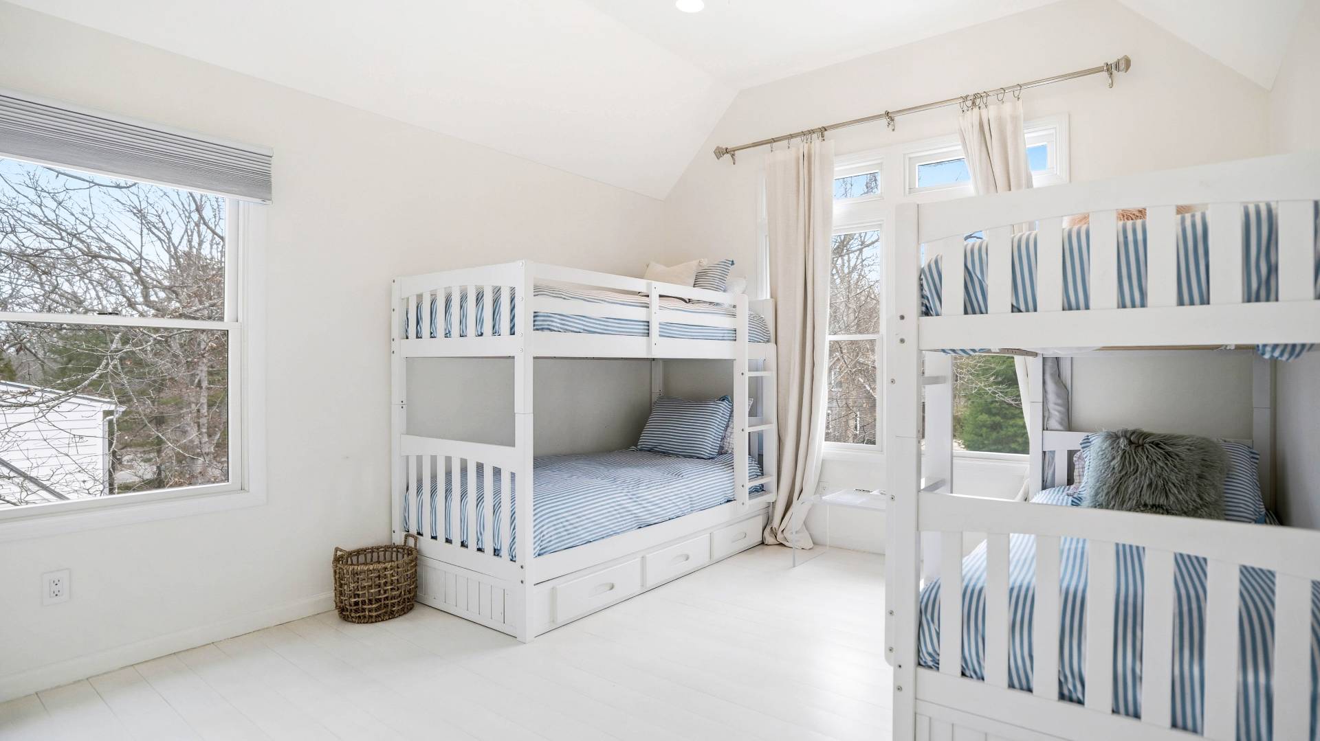 #10 photo, 3 Wilson Pl, সাফোক কাউন্টি Sag Harbor , NY 11963