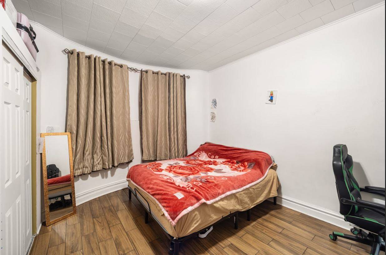 #11 photo, 60-34 69th Ave, কুইন্‌স Ridgewood , NY 11385