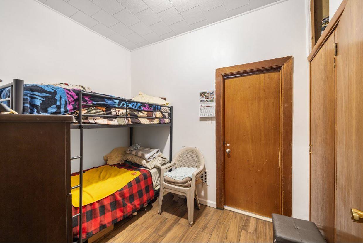 #13 photo, 60-34 69th Ave, কুইন্‌স Ridgewood , NY 11385