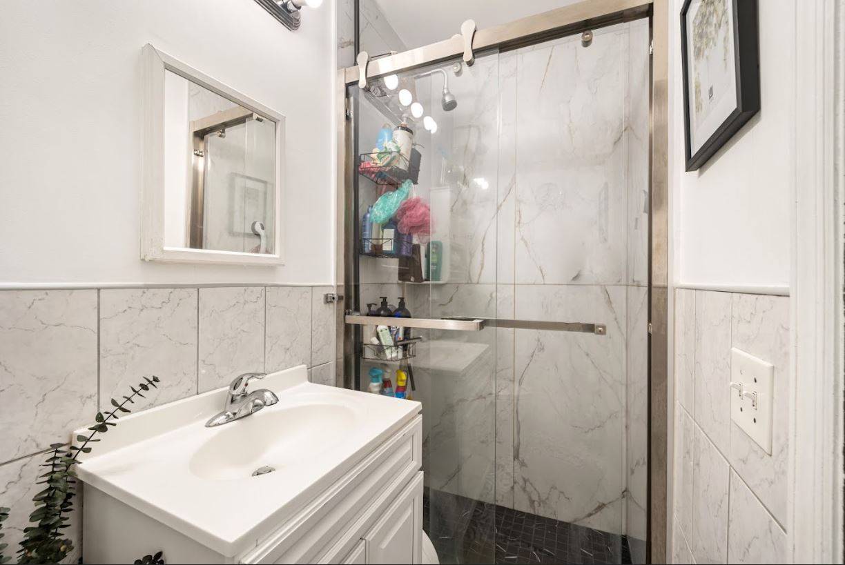 #15 photo, 60-34 69th Ave, কুইন্‌স Ridgewood , NY 11385