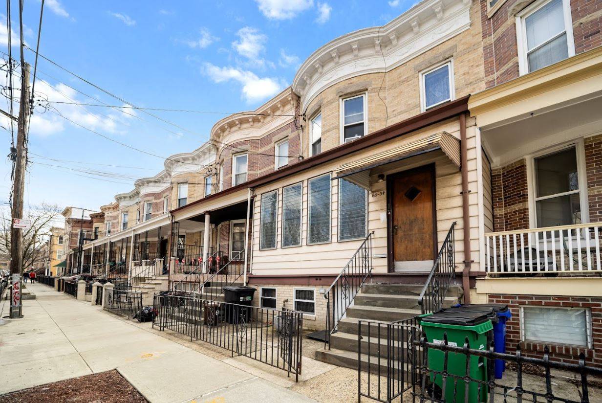 #2 photo, 60-34 69th Ave, কুইন্‌স Ridgewood , NY 11385