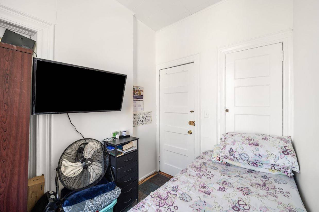 #29 photo, 60-34 69th Ave, কুইন্‌স Ridgewood , NY 11385