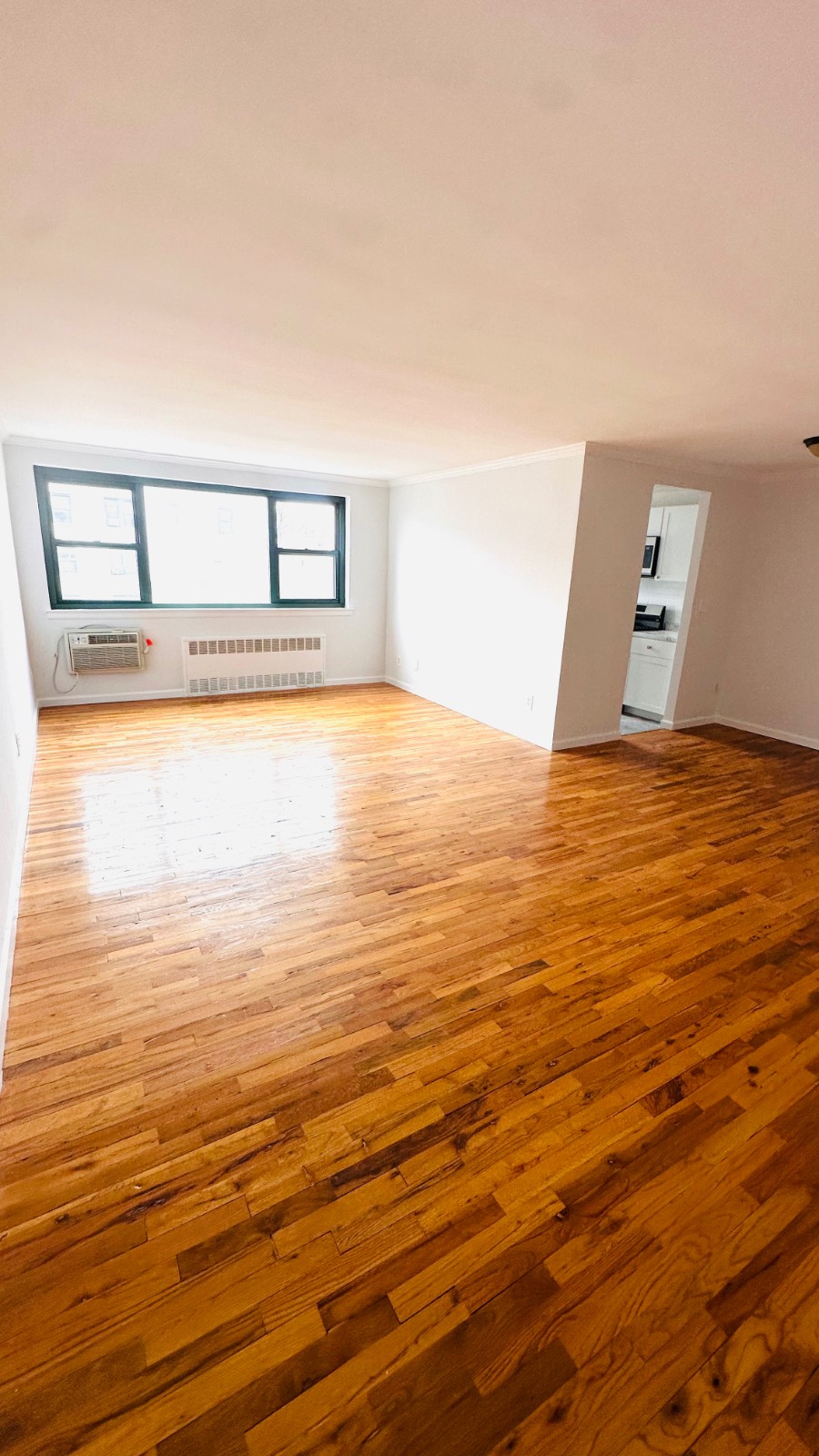 #3 photo, 210 Atlantic Ave, #B3E, নাসাউ কাউন্টি Lynbrook , NY 11563