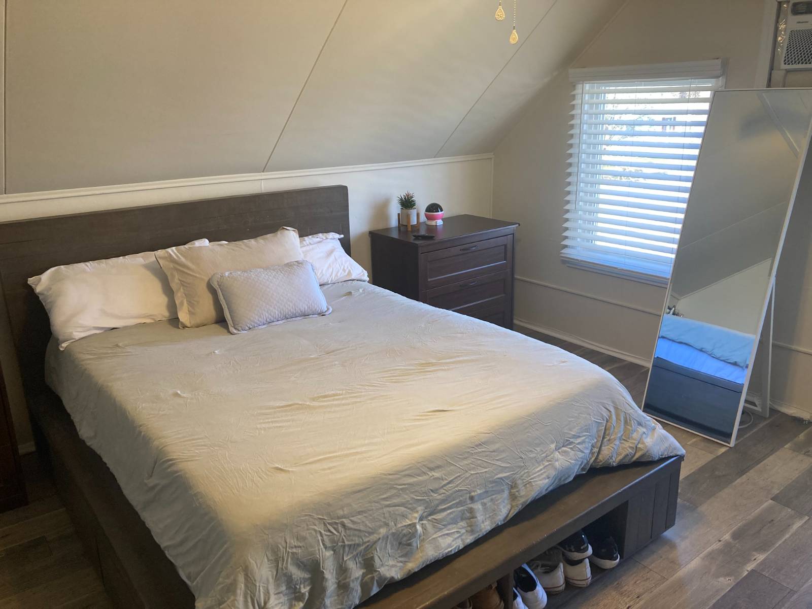 #22 photo, 287 Jamaica Boulevard, नासाउ काउंटी Carle Place , NY 11514