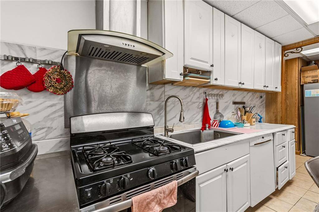 #10 photo, 3105 Brighton 3rd Street , #1-K, Бруклин ‖ Brighton Beach , NY 11235