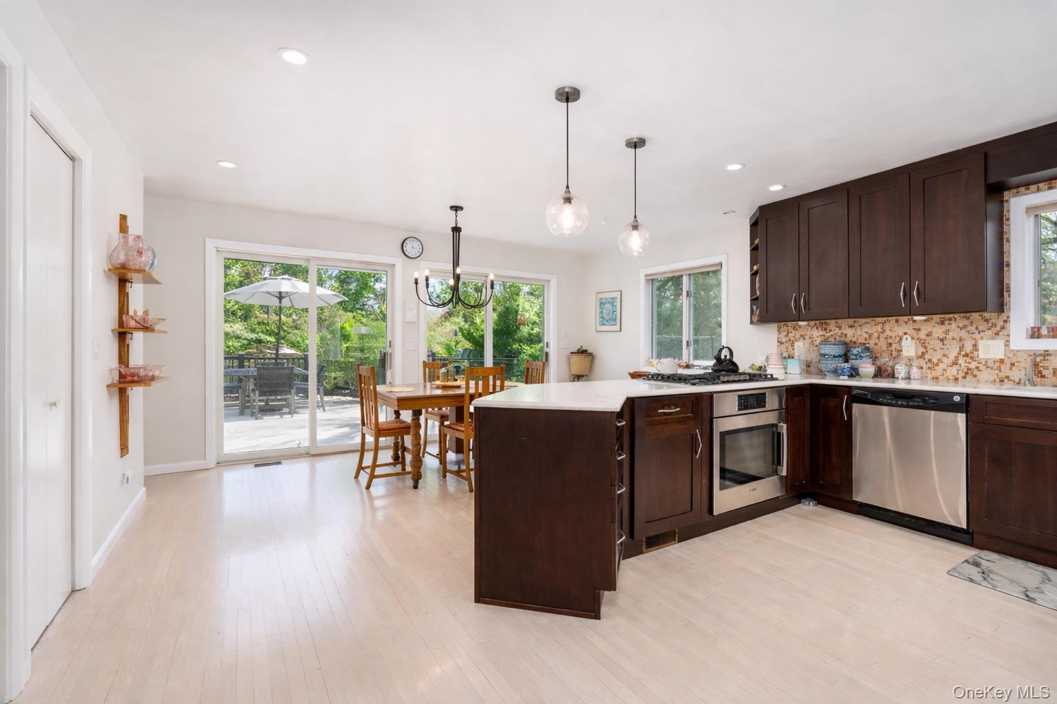 #11 photo, 875 & 785 The Strand, Саффолк ‖ East Marion , NY 11939