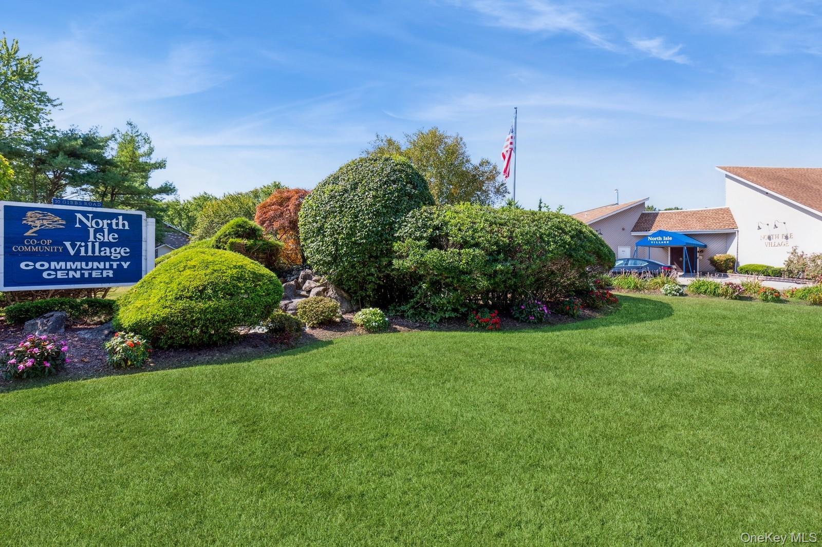 #5 photo, 26 Redwood Court, सफ़ोक काउंटी Coram , NY 11727