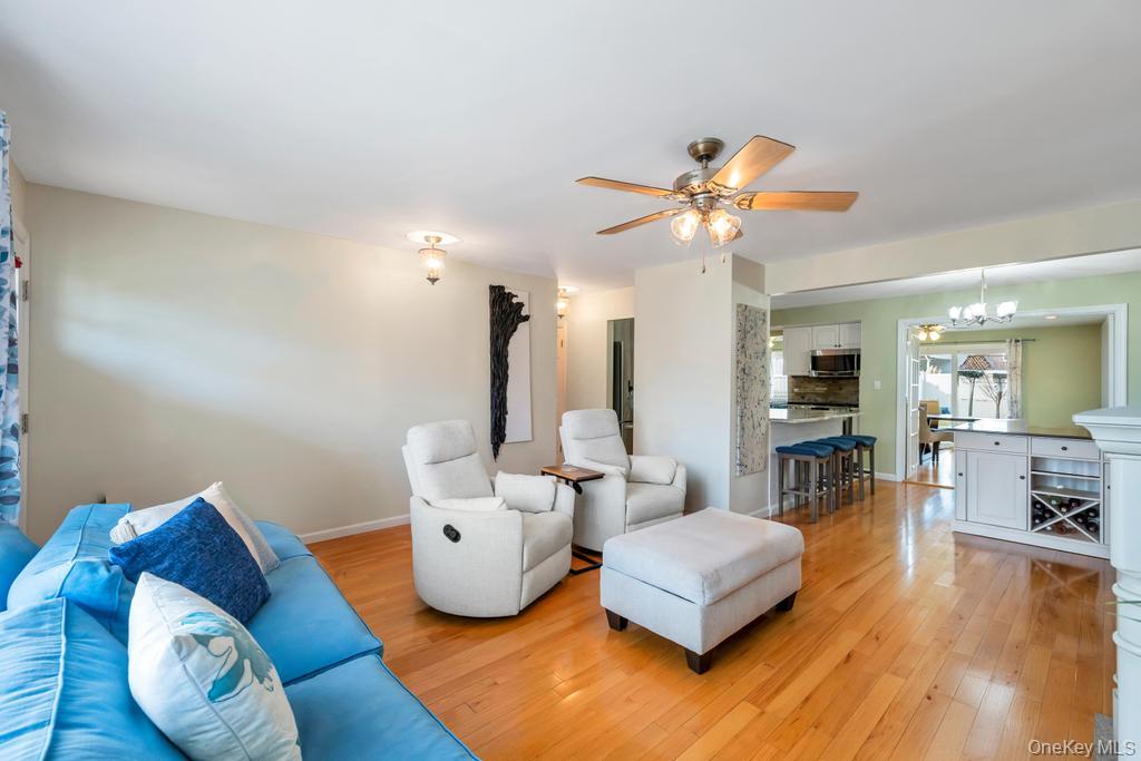 #10 photo, 21 Lowell Drive, 롱 아일랜드 Farmingdale , NY 11735