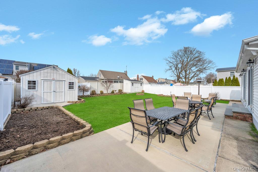 #4 photo, 21 Lowell Drive, 롱 아일랜드 Farmingdale , NY 11735