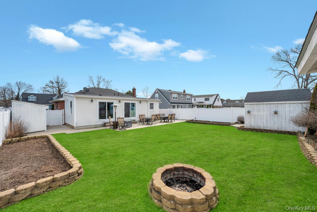 #6 photo, 21 Lowell Drive, 롱 아일랜드 Farmingdale , NY 11735