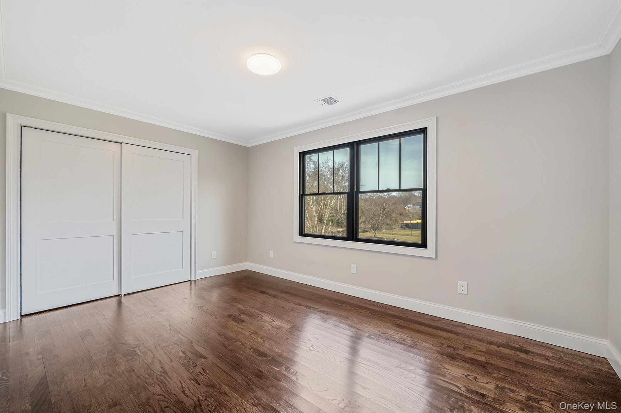 #14 photo, 665 Mount Sinai Coram Road, מחוז סאפוק Mount Sinai , NY 11766