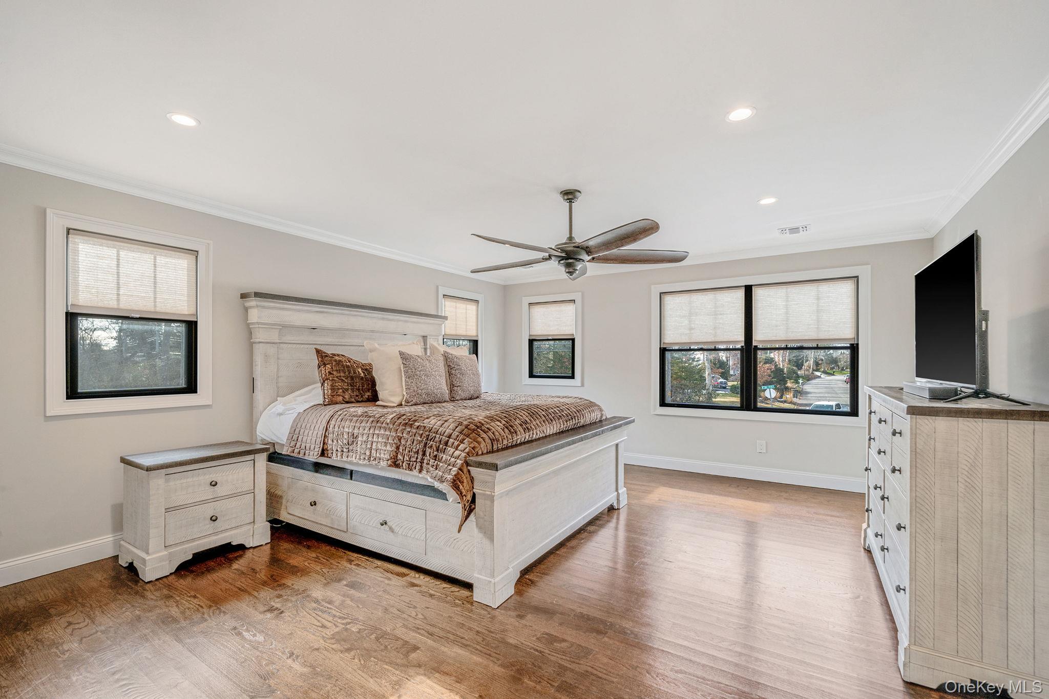 #17 photo, 665 Mount Sinai Coram Road, מחוז סאפוק Mount Sinai , NY 11766