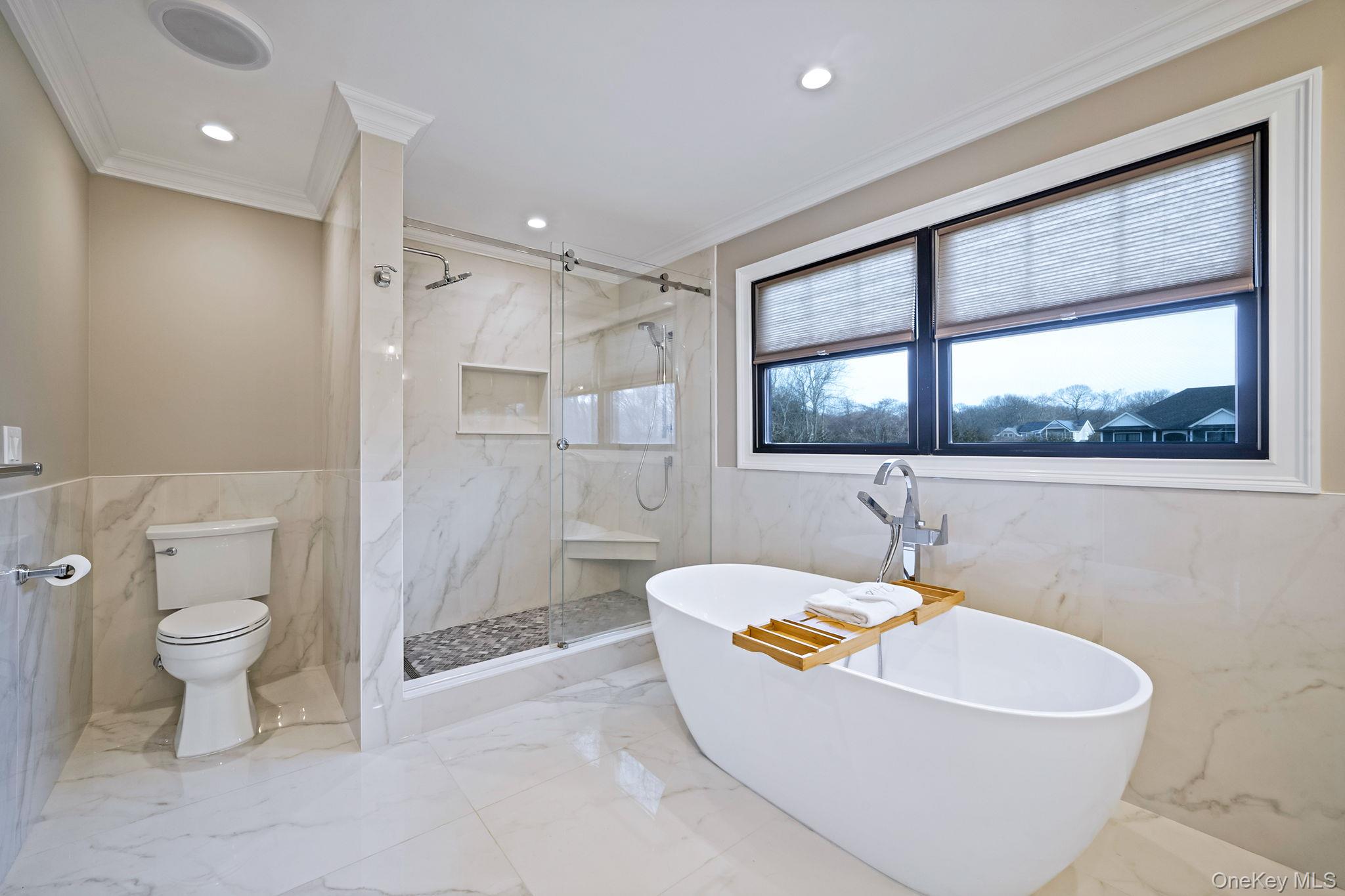 #20 photo, 665 Mount Sinai Coram Road, מחוז סאפוק Mount Sinai , NY 11766