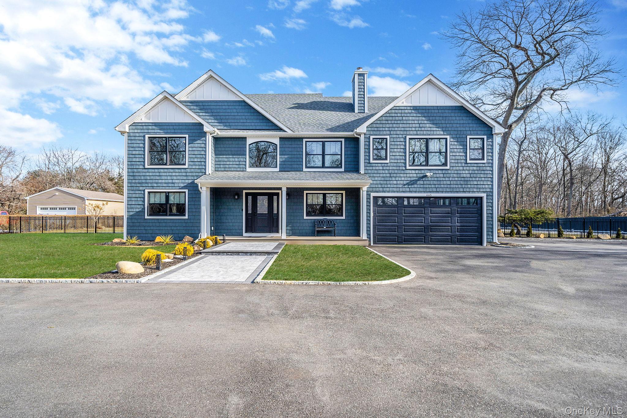 #3 photo, 665 Mount Sinai Coram Road, מחוז סאפוק Mount Sinai , NY 11766