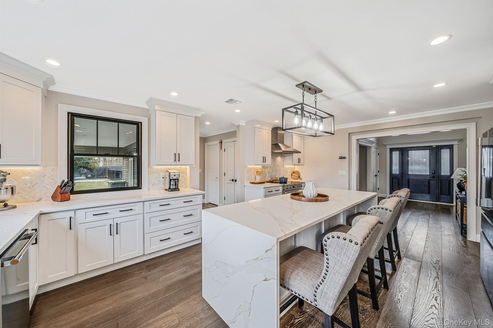 #6 photo, 665 Mount Sinai Coram Road, מחוז סאפוק Mount Sinai , NY 11766