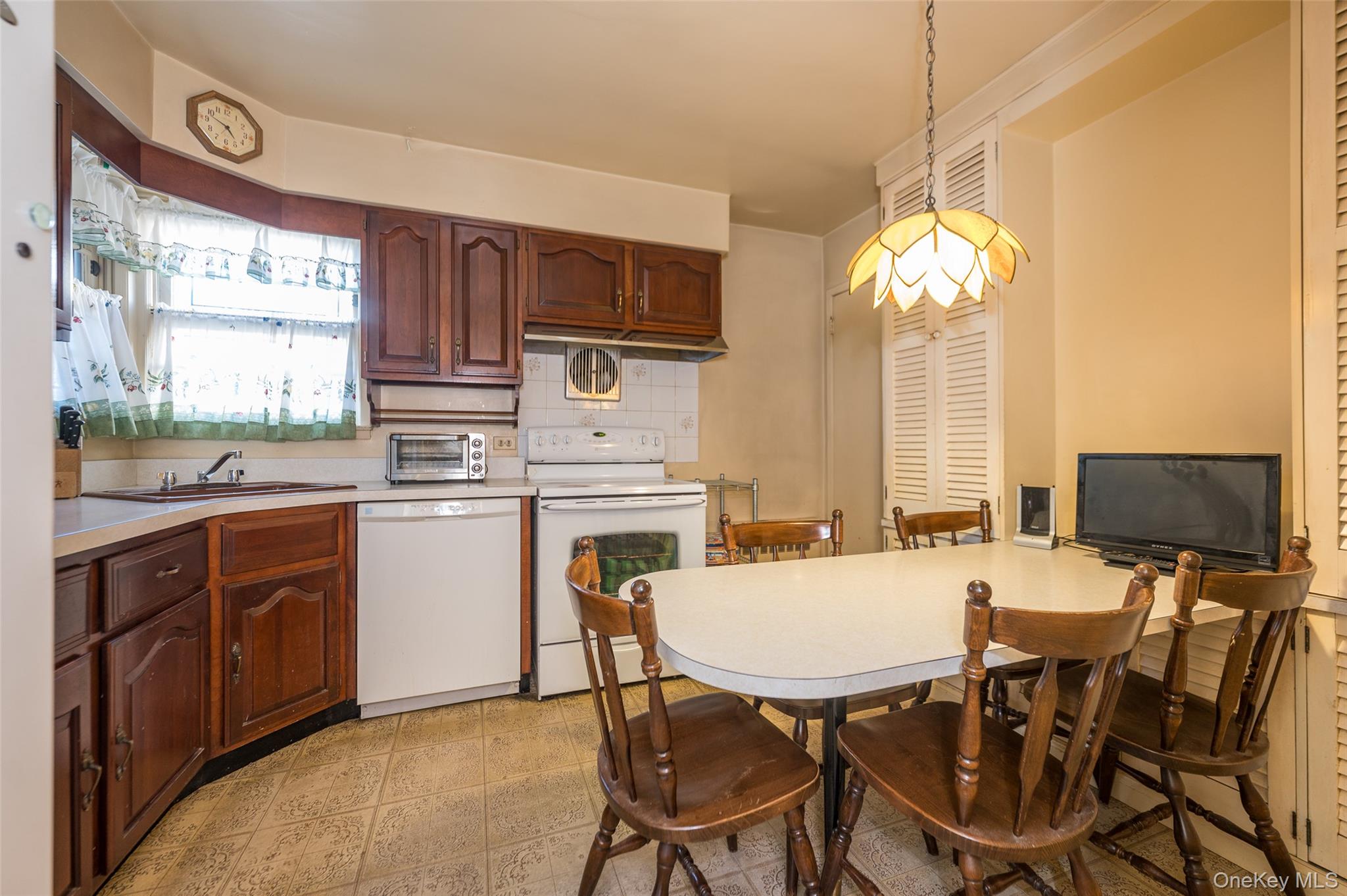 #7 photo, 770 Palmetto Drive, 롱 아일랜드 Franklin Square , NY 11010