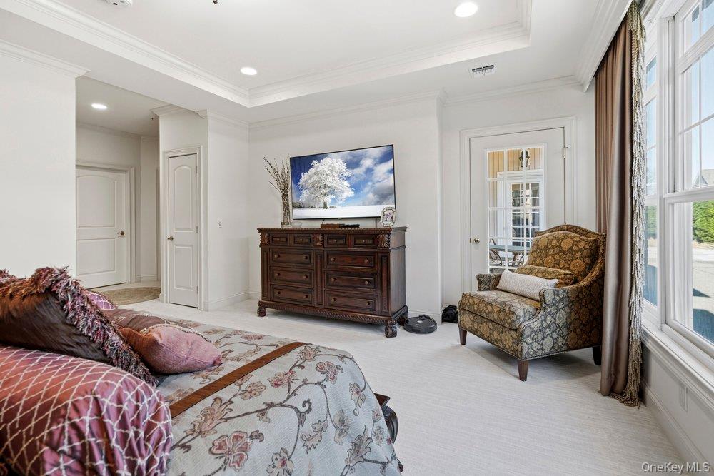 #18 photo, 336 Trotting Lane, वेस्टबरी Westbury , NY 11590