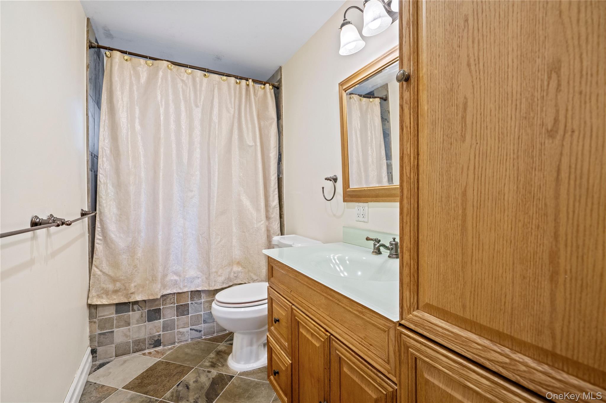 #18 photo, 7 Washington Avenue, מחוז סאפוק Miller Place , NY 11764