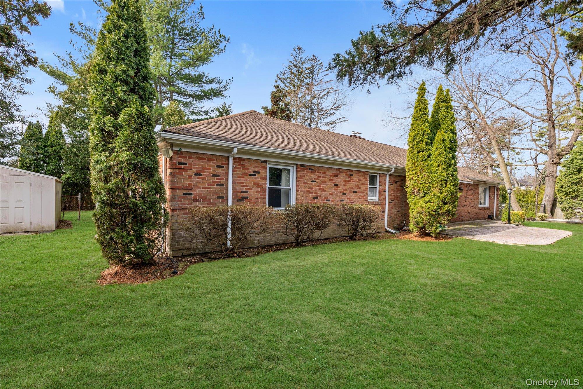 #20 photo, 84 Horton Place, Нассау ‖ Syosset , NY 11791