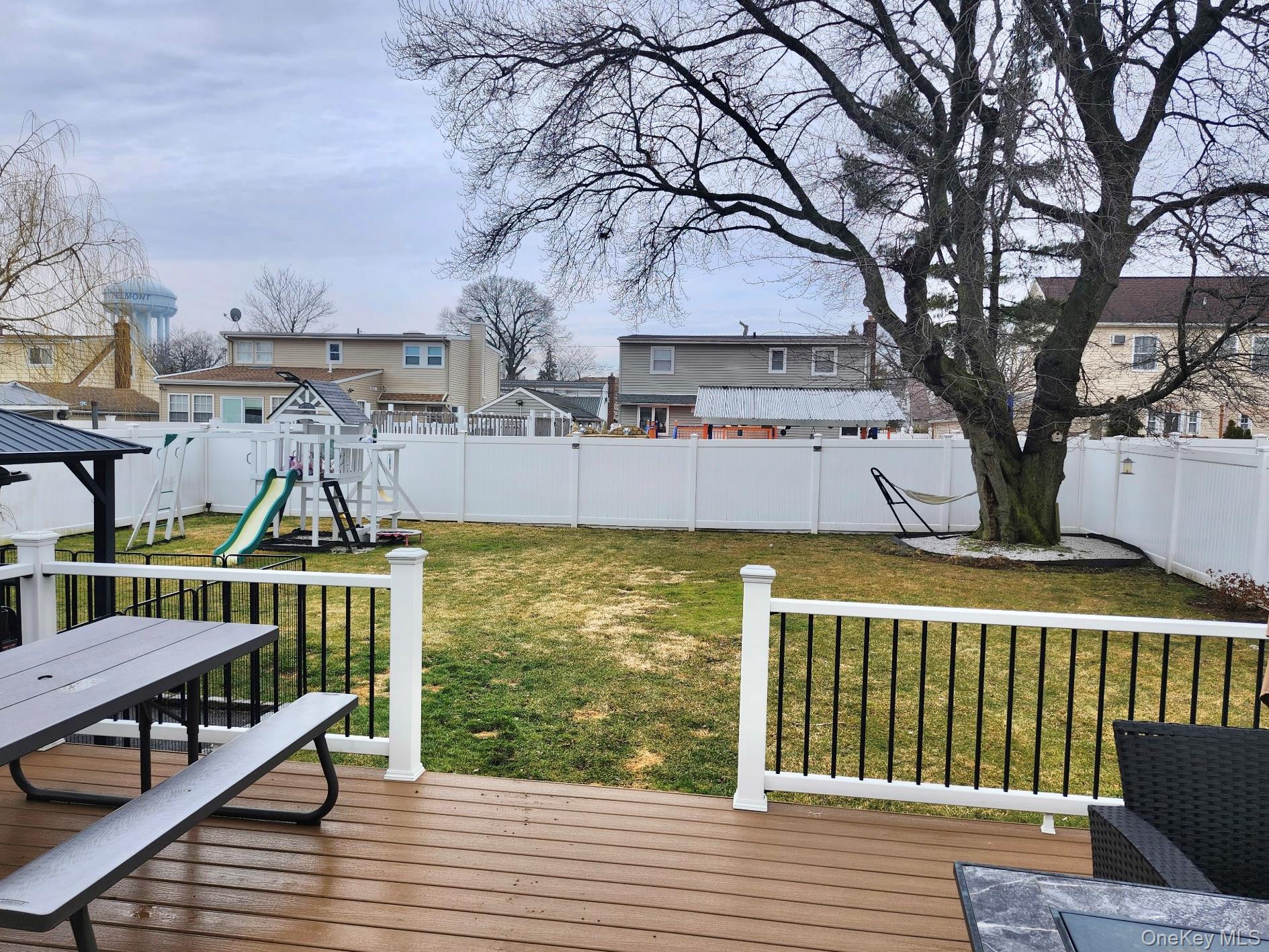 #18 photo, 684 Dorothea Lane, 롱 아일랜드 Elmont , NY 11003