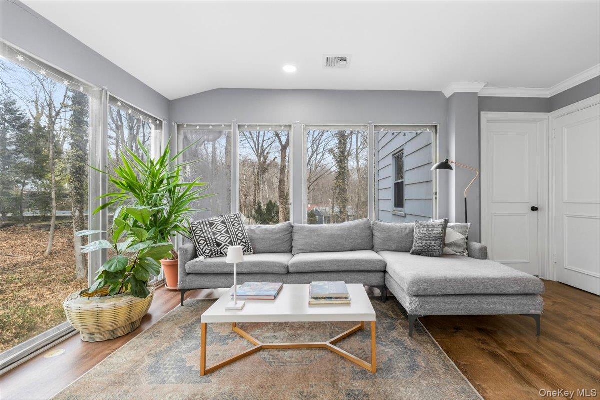 #15 photo, 111 SPIER Road, Scarsdale , NY 10583