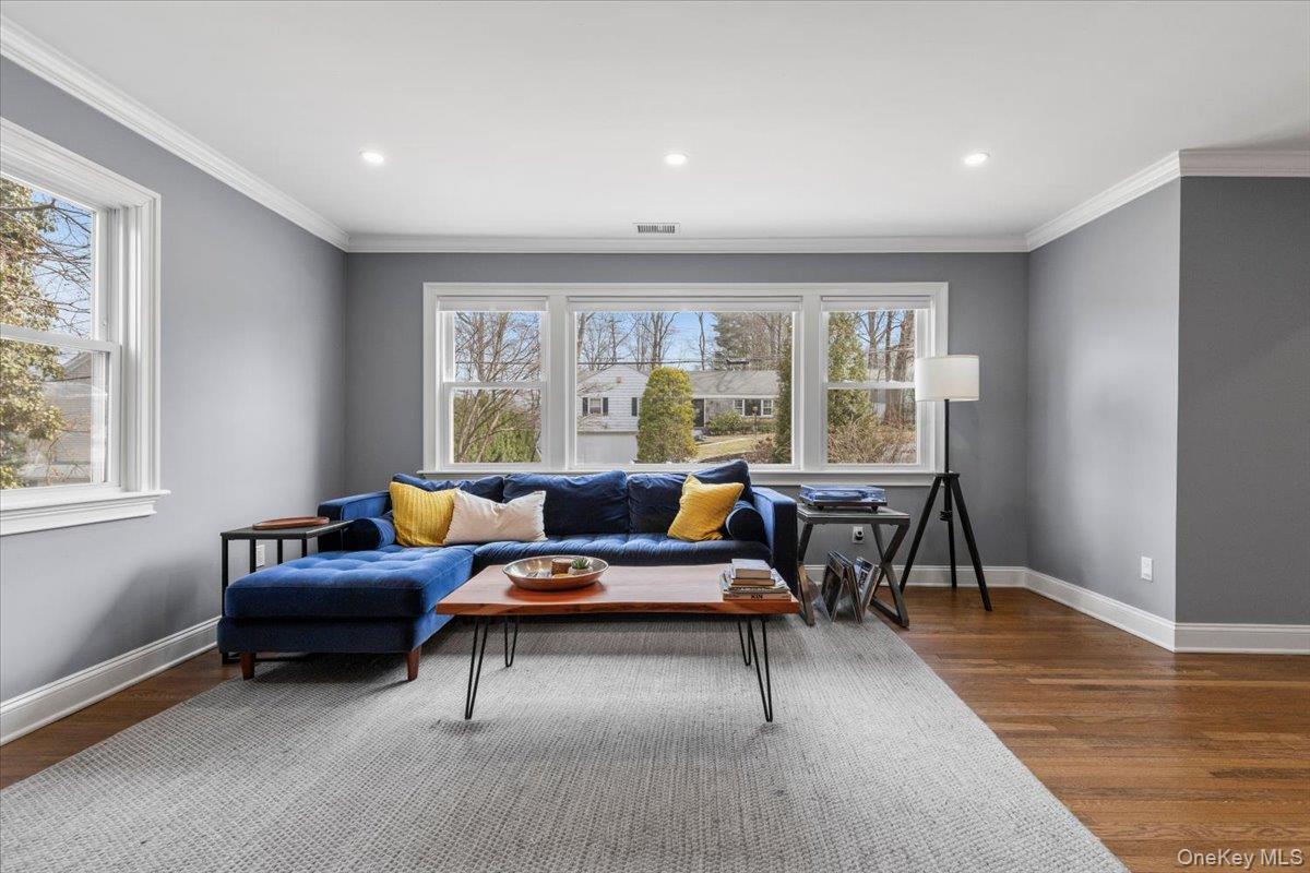 #9 photo, 111 SPIER Road, Scarsdale , NY 10583