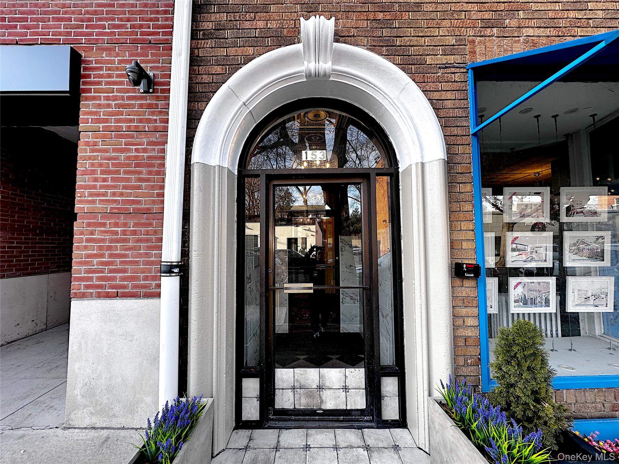 #1 photo, 153 Fifth Avenue, 纽约州 Pelham , NY 10803