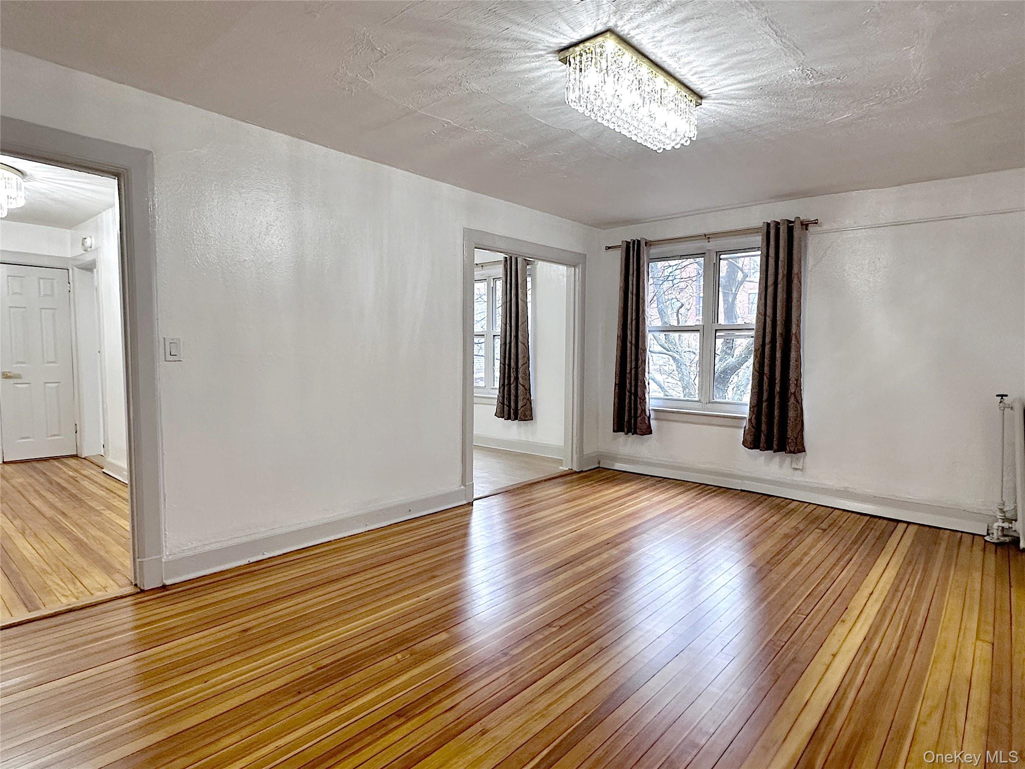 #11 photo, 153 Fifth Avenue, 纽约州 Pelham , NY 10803