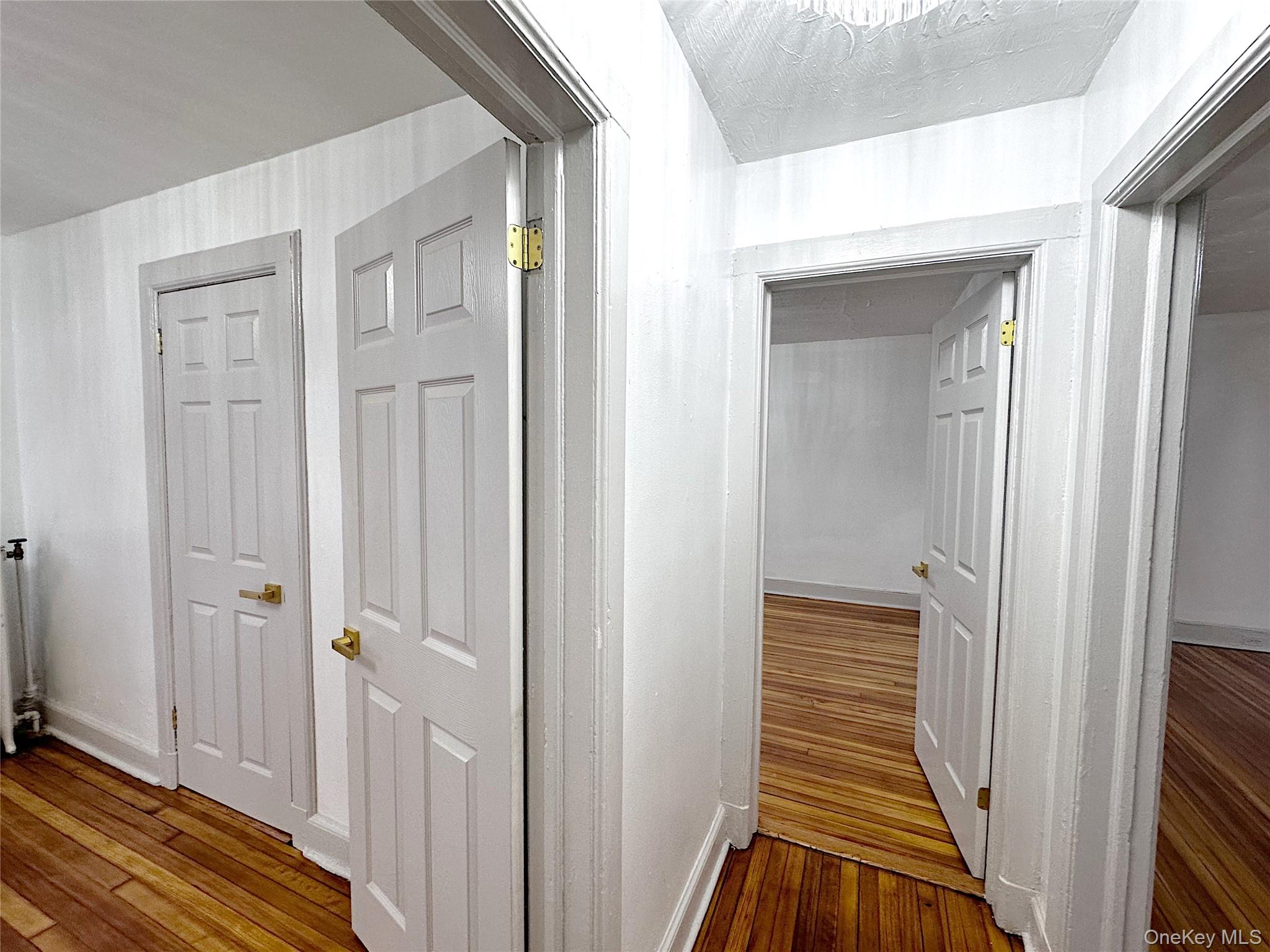 #17 photo, 153 Fifth Avenue, 纽约州 Pelham , NY 10803