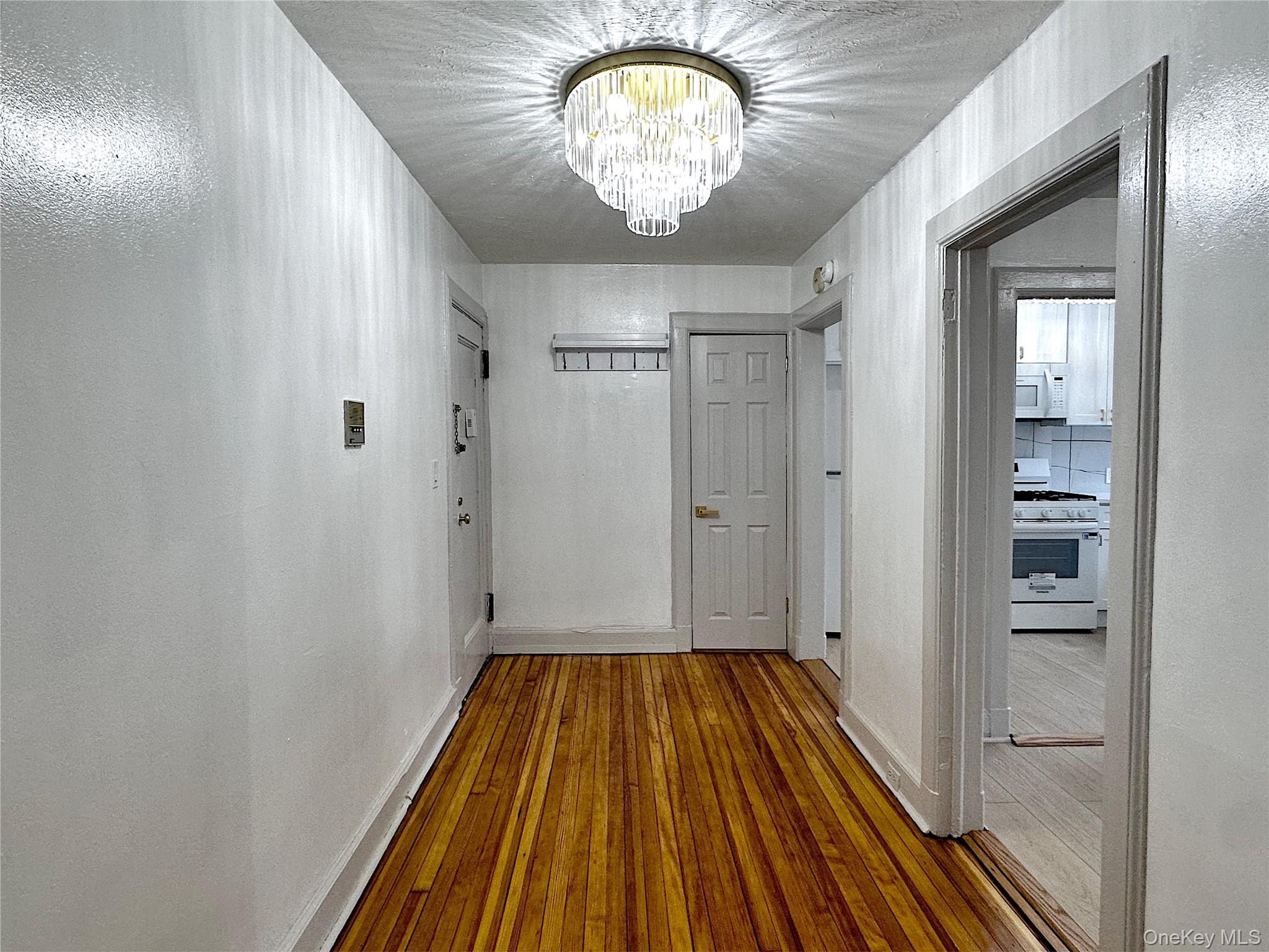 #19 photo, 153 Fifth Avenue, 纽约州 Pelham , NY 10803