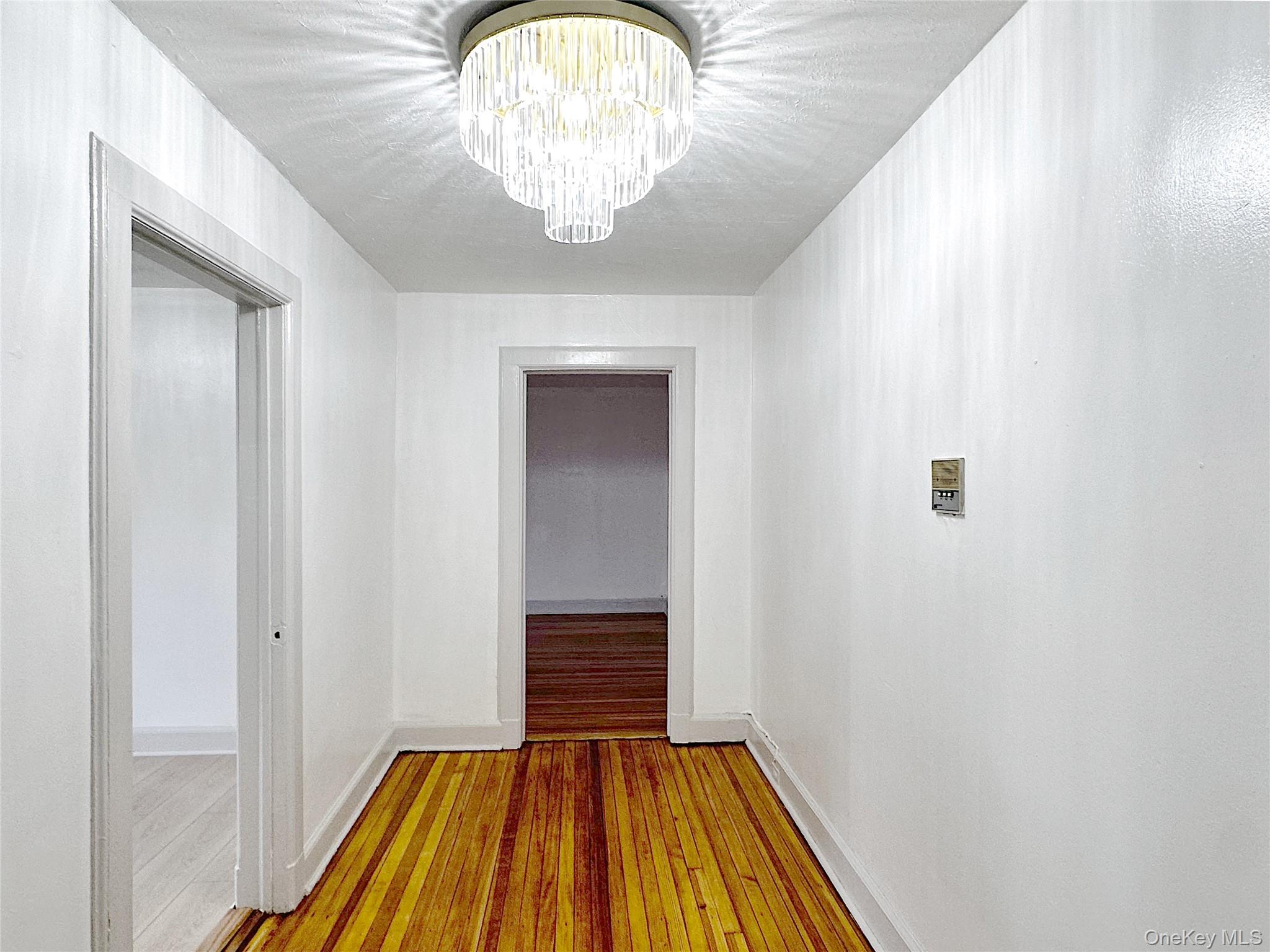 #4 photo, 153 Fifth Avenue, 纽约州 Pelham , NY 10803