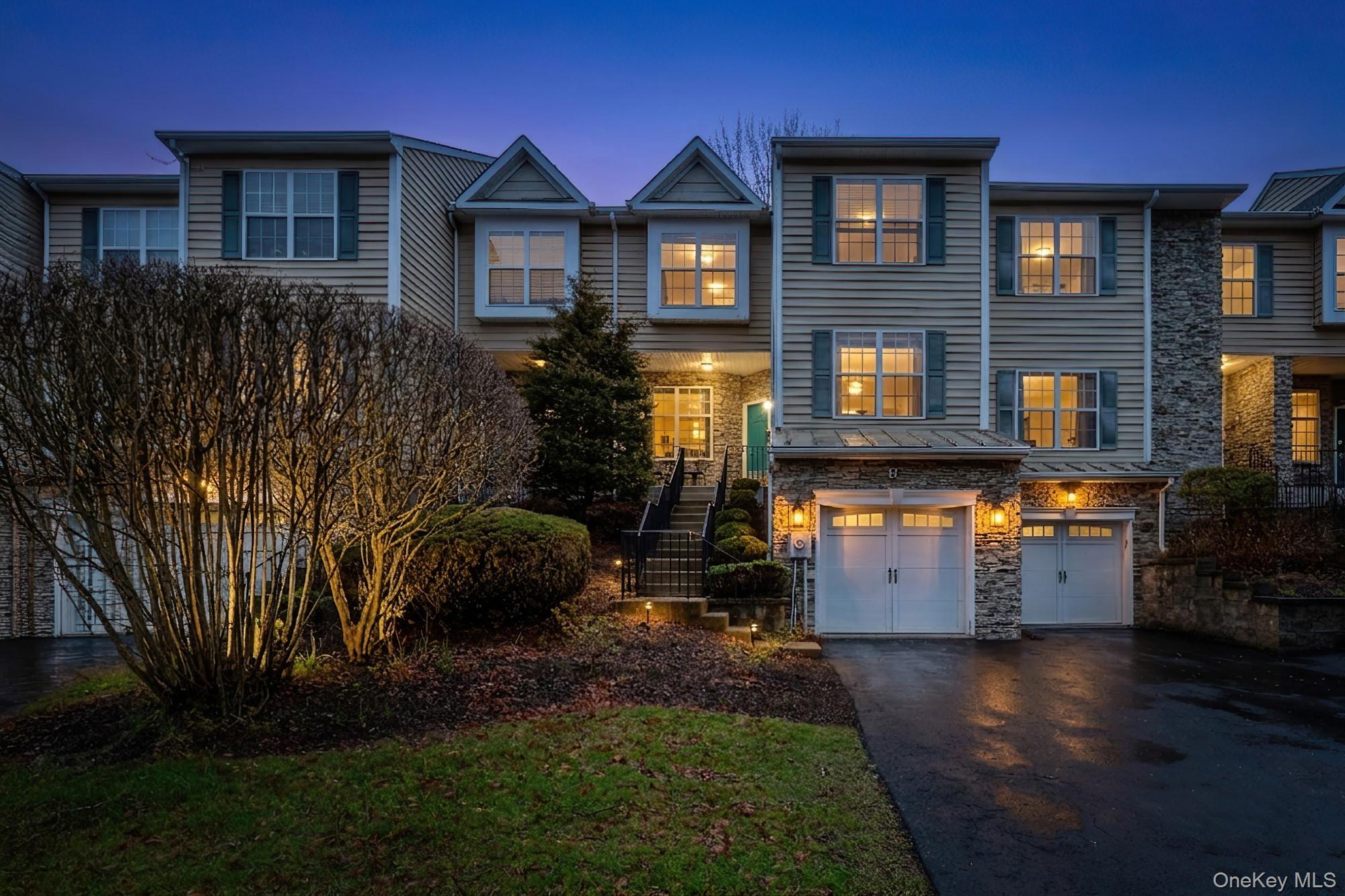 #1 photo, 811 Huntington Drive, Fishkill , NY 12524