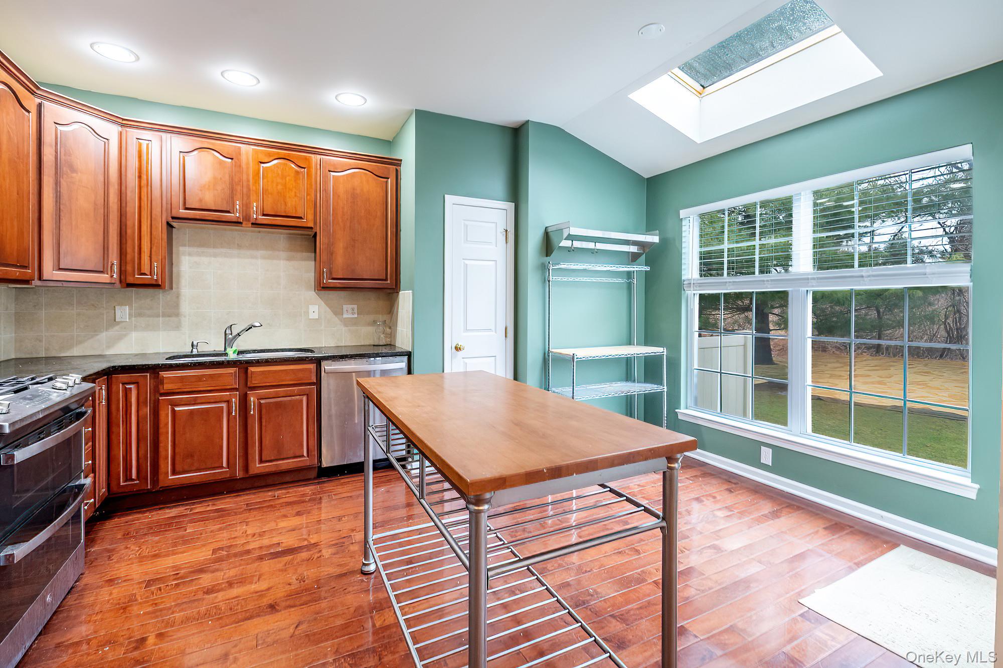 #18 photo, 811 Huntington Drive, Fishkill , NY 12524