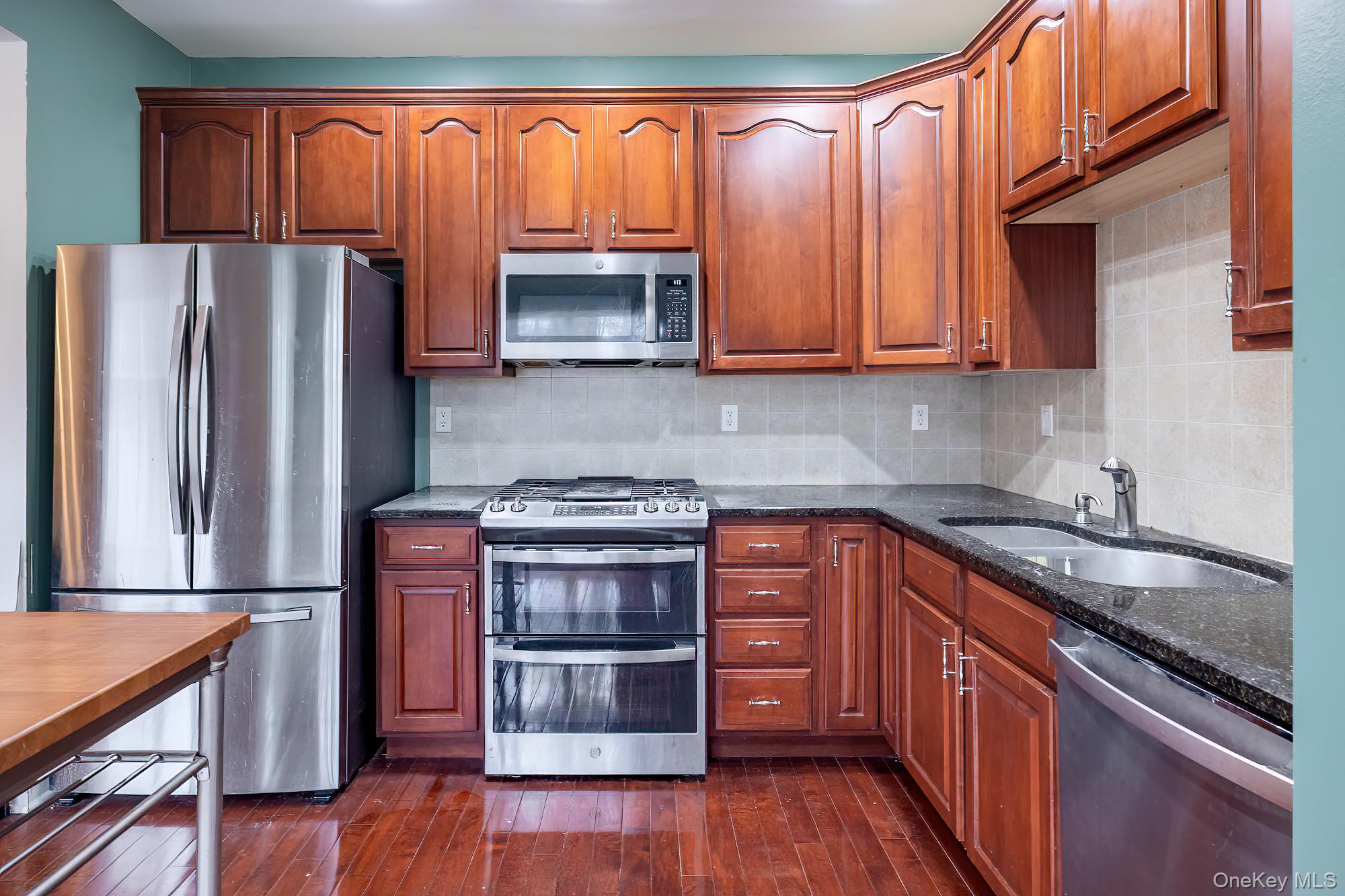 #20 photo, 811 Huntington Drive, Fishkill , NY 12524