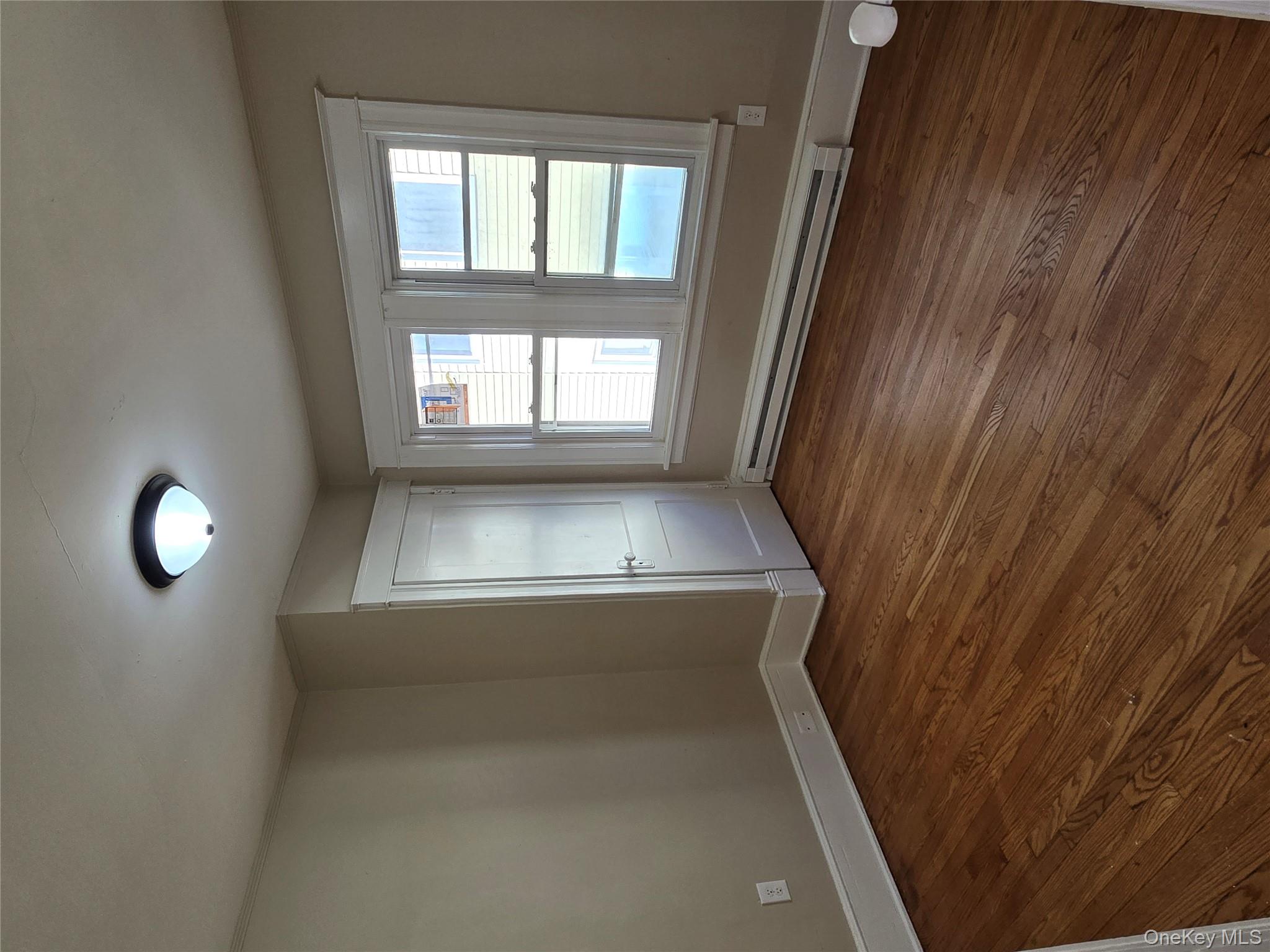 #8 photo, 25 Roosevelt Avenue, Poughkeepsie , NY 12601