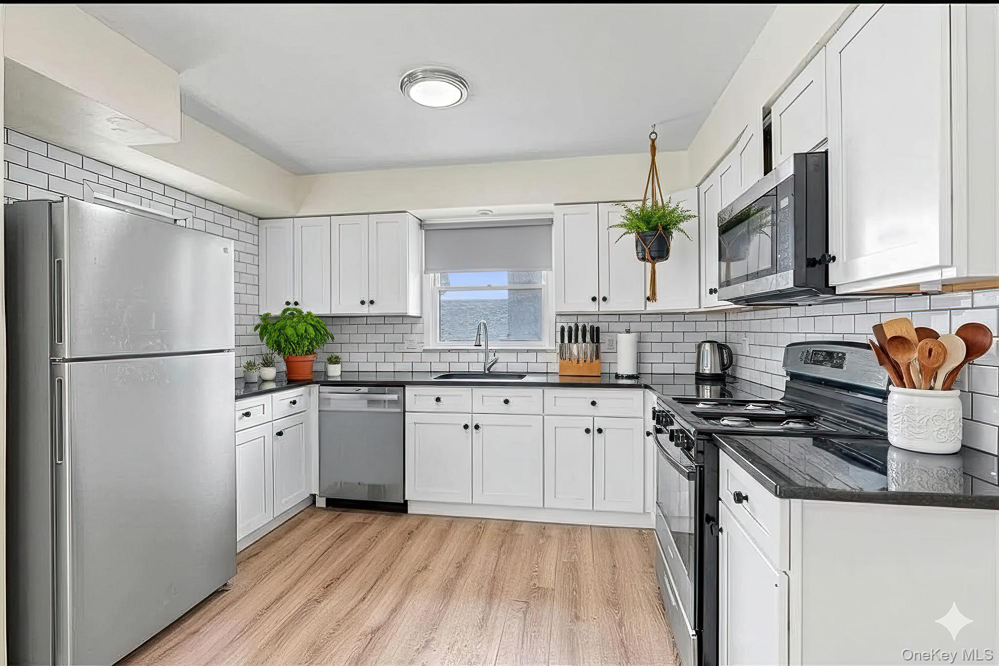 #4 photo, 433 Elm Street, Port Chester , NY 10573